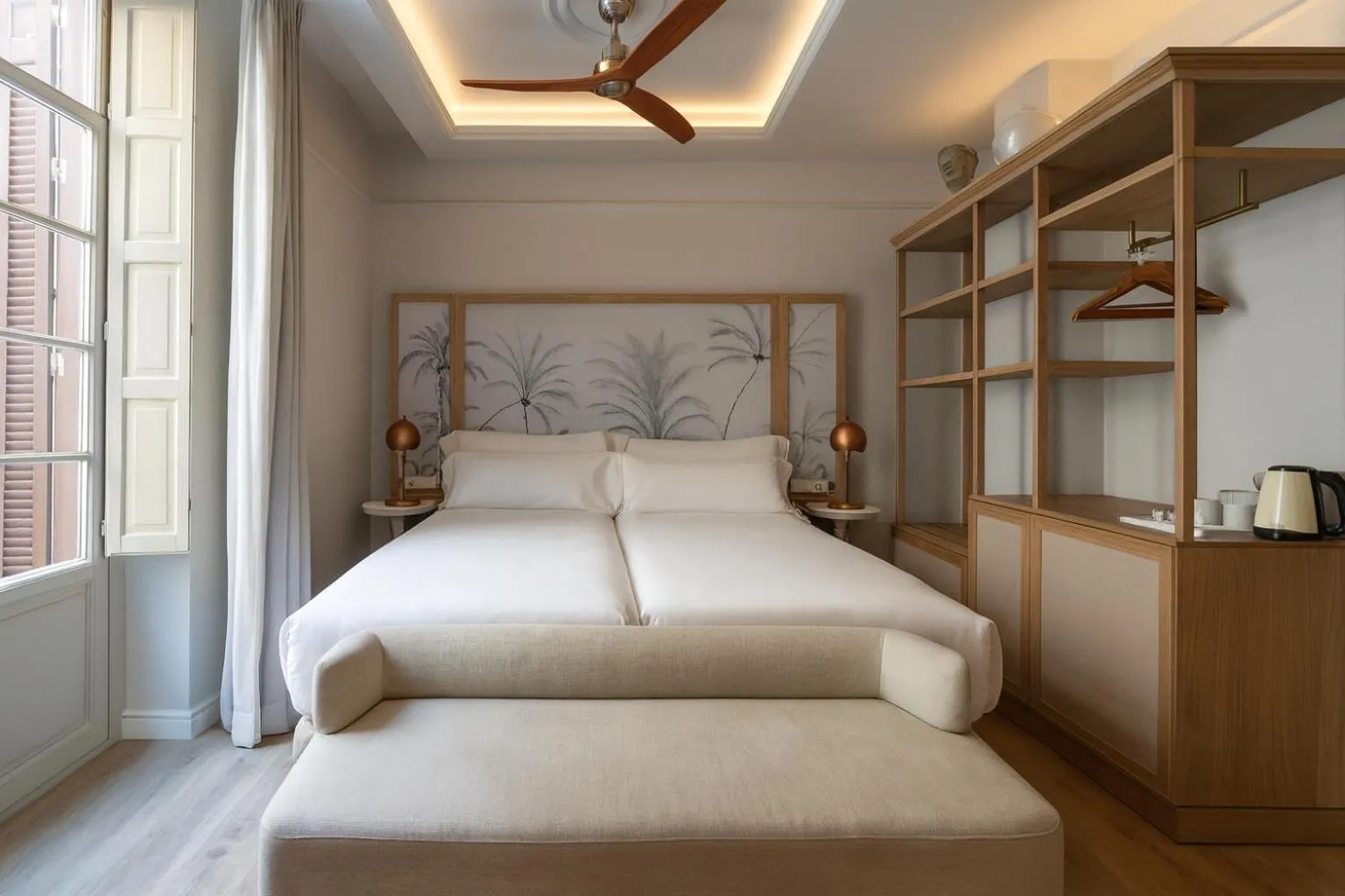 Bedroom, Bed in ICON Malabar