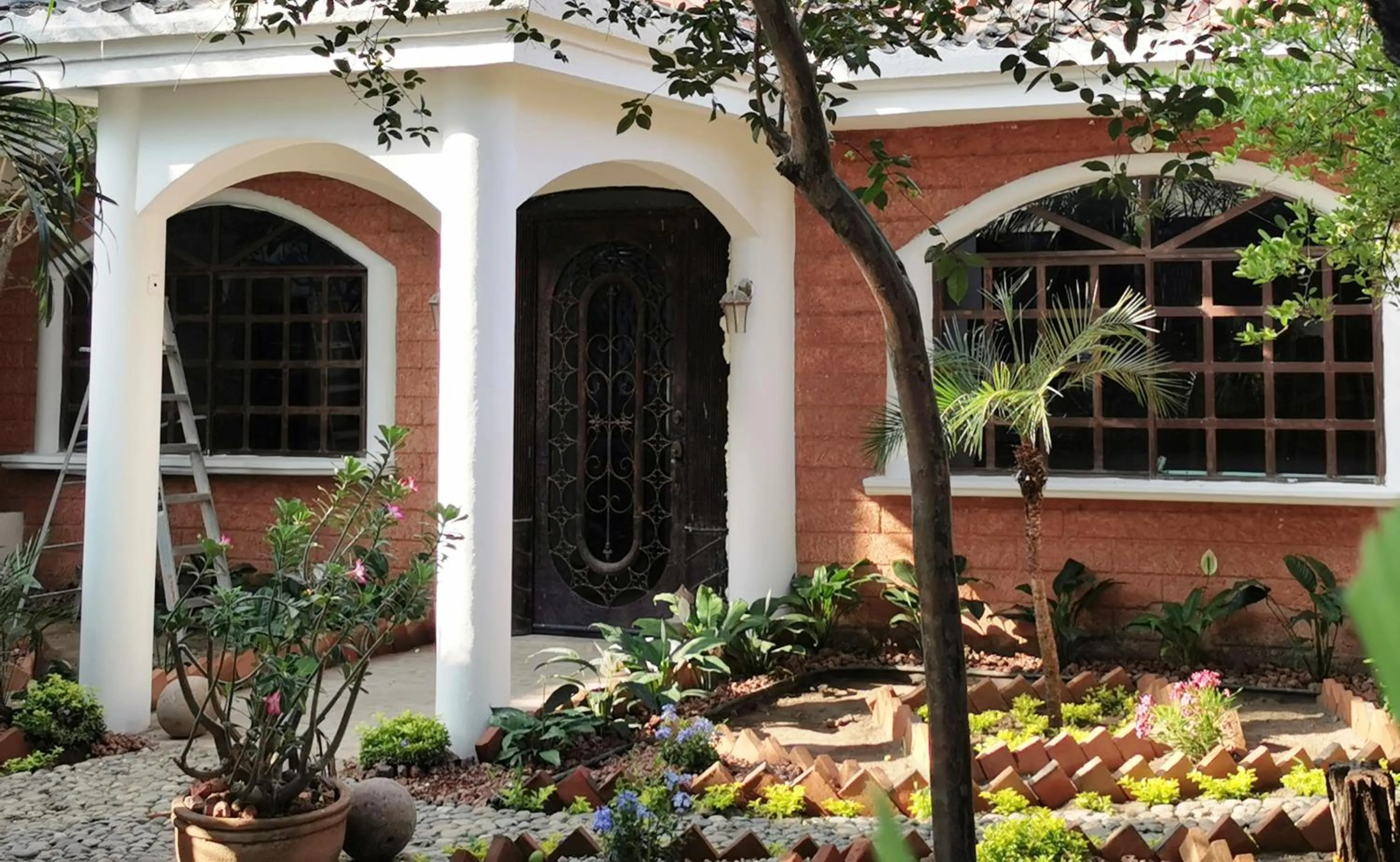 Property building in Ashly Boulevard