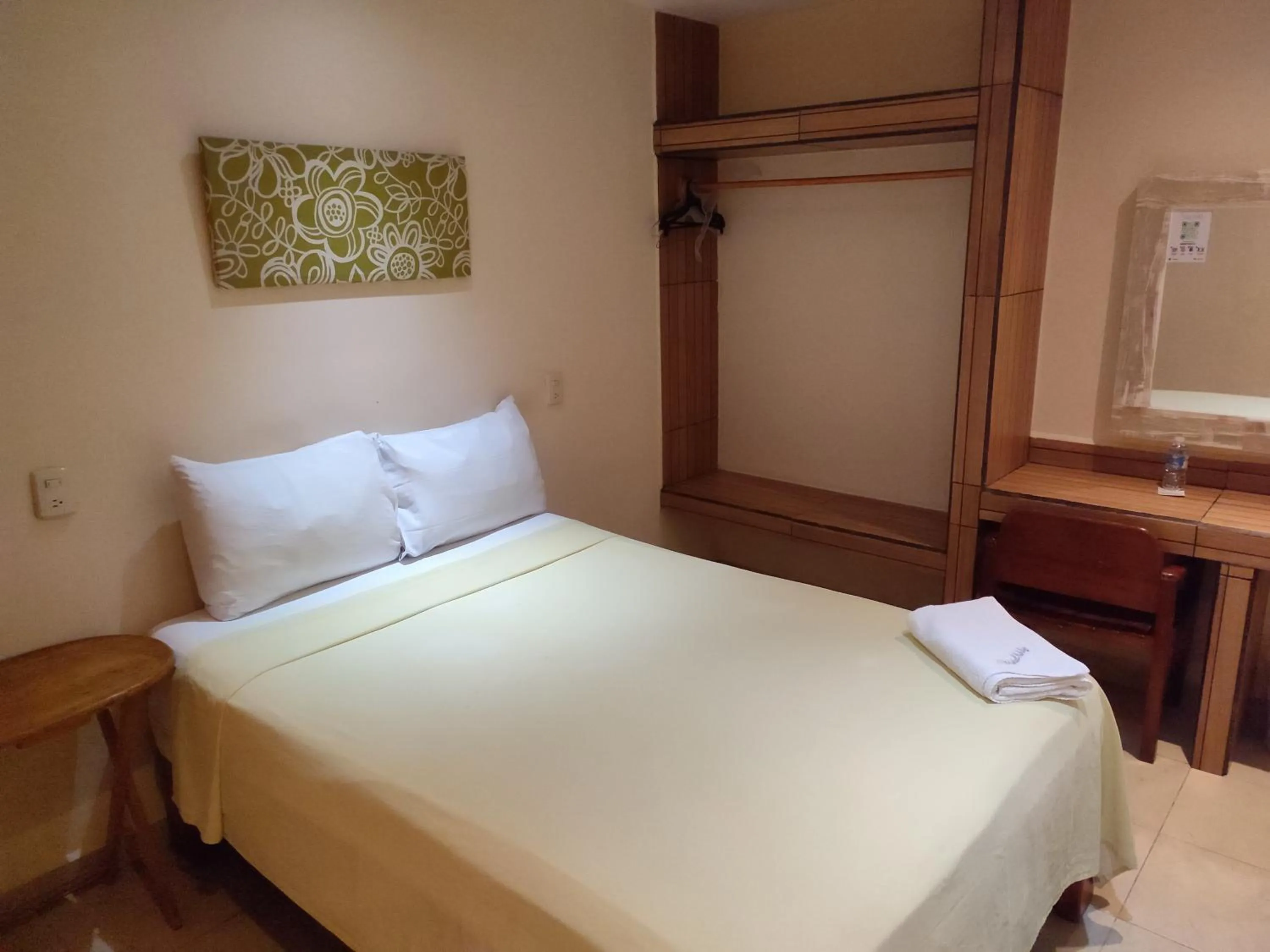 Bed in Ashly Boulevard