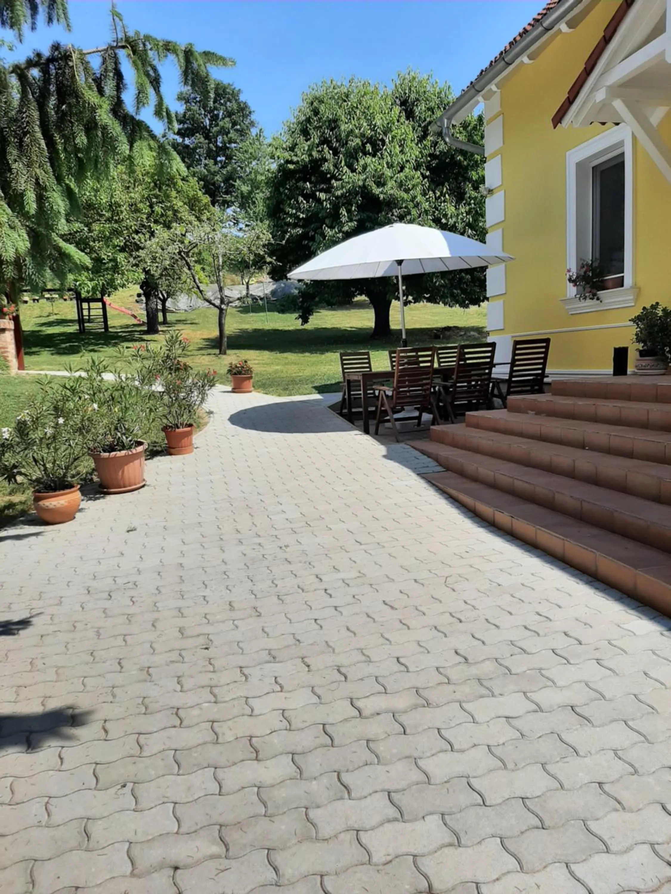 Kondics Apartmanház