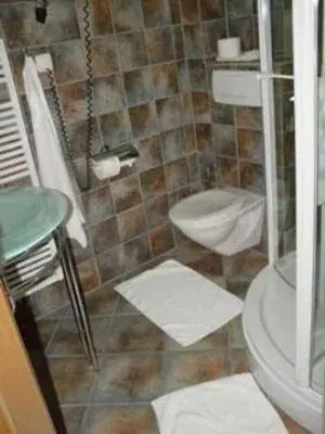 Single Room in City Hotel Single Room in City Hotel