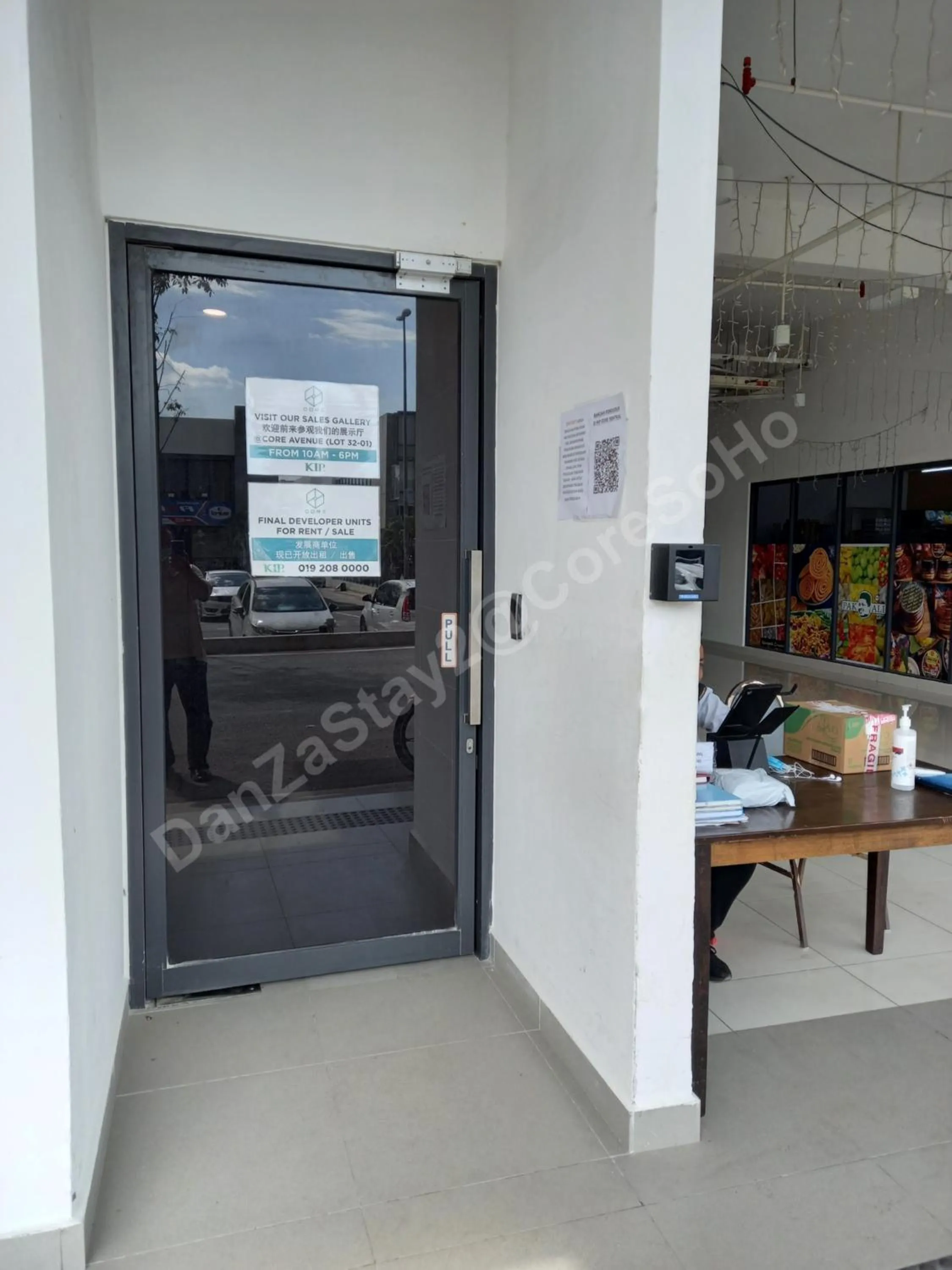 Facade/entrance in DanZaStay2@CoreSoHo - nearby KLIA