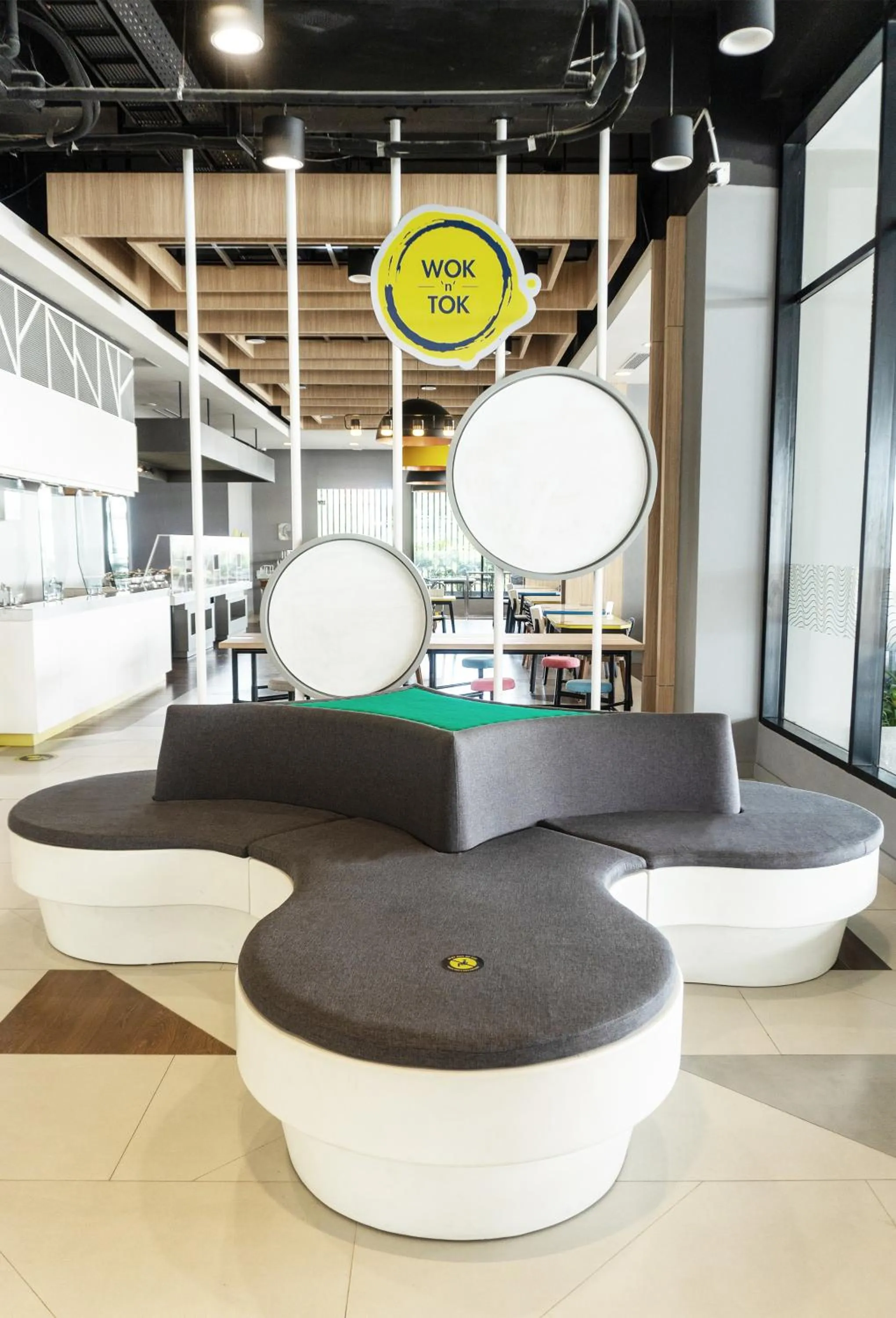 Seating area in Yello Hotel Jambi