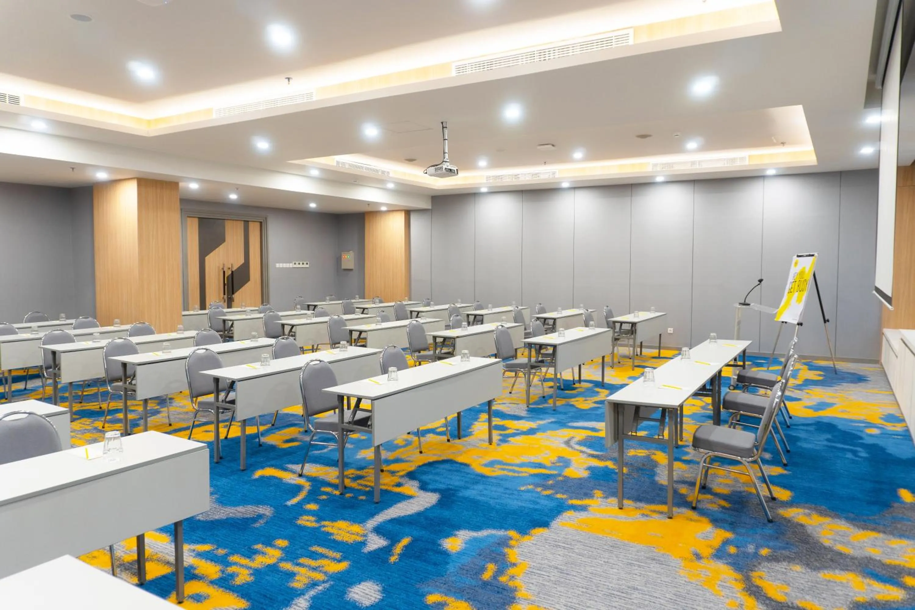 Meeting/conference room in Yello Hotel Jambi