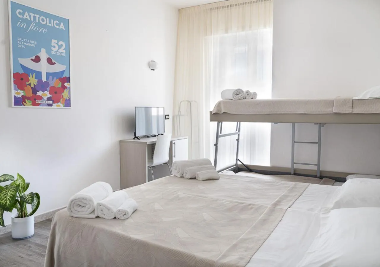 Balcony/Terrace, Bed in Hotel Elite Cattolica