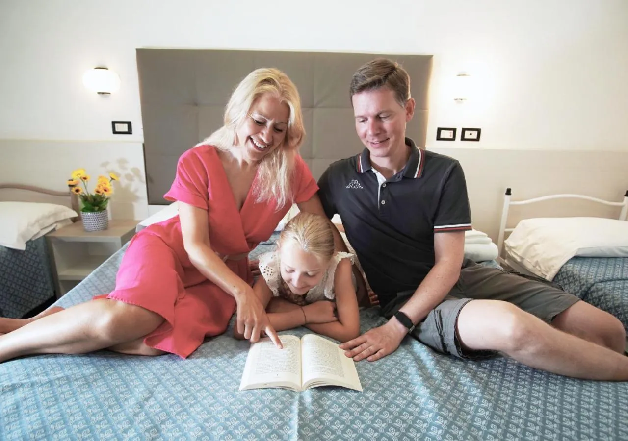 Bedroom, Bed in Hotel Elite Cattolica