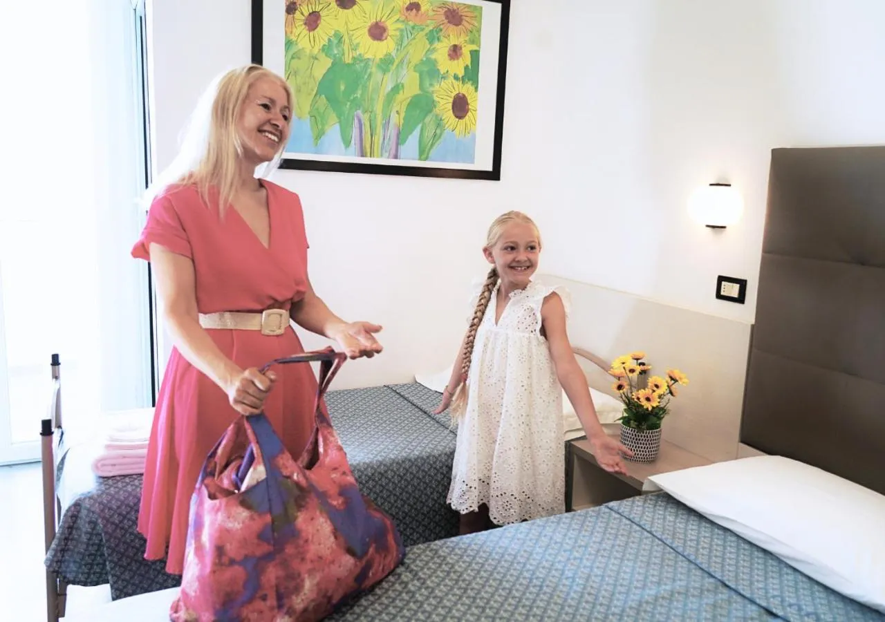 People, Bed in Hotel Elite Cattolica