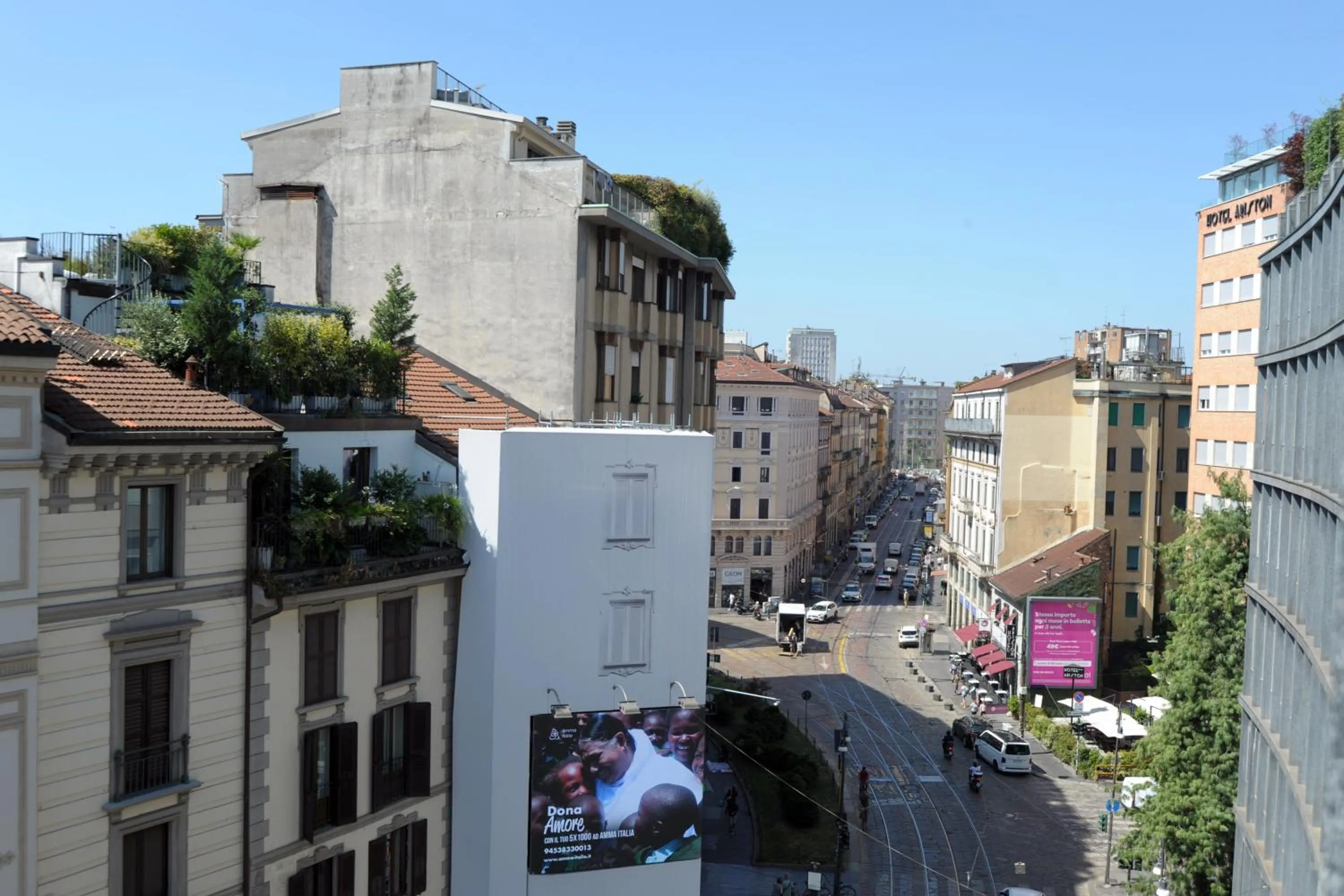 Neighbourhood in Via Torino Apartment 3