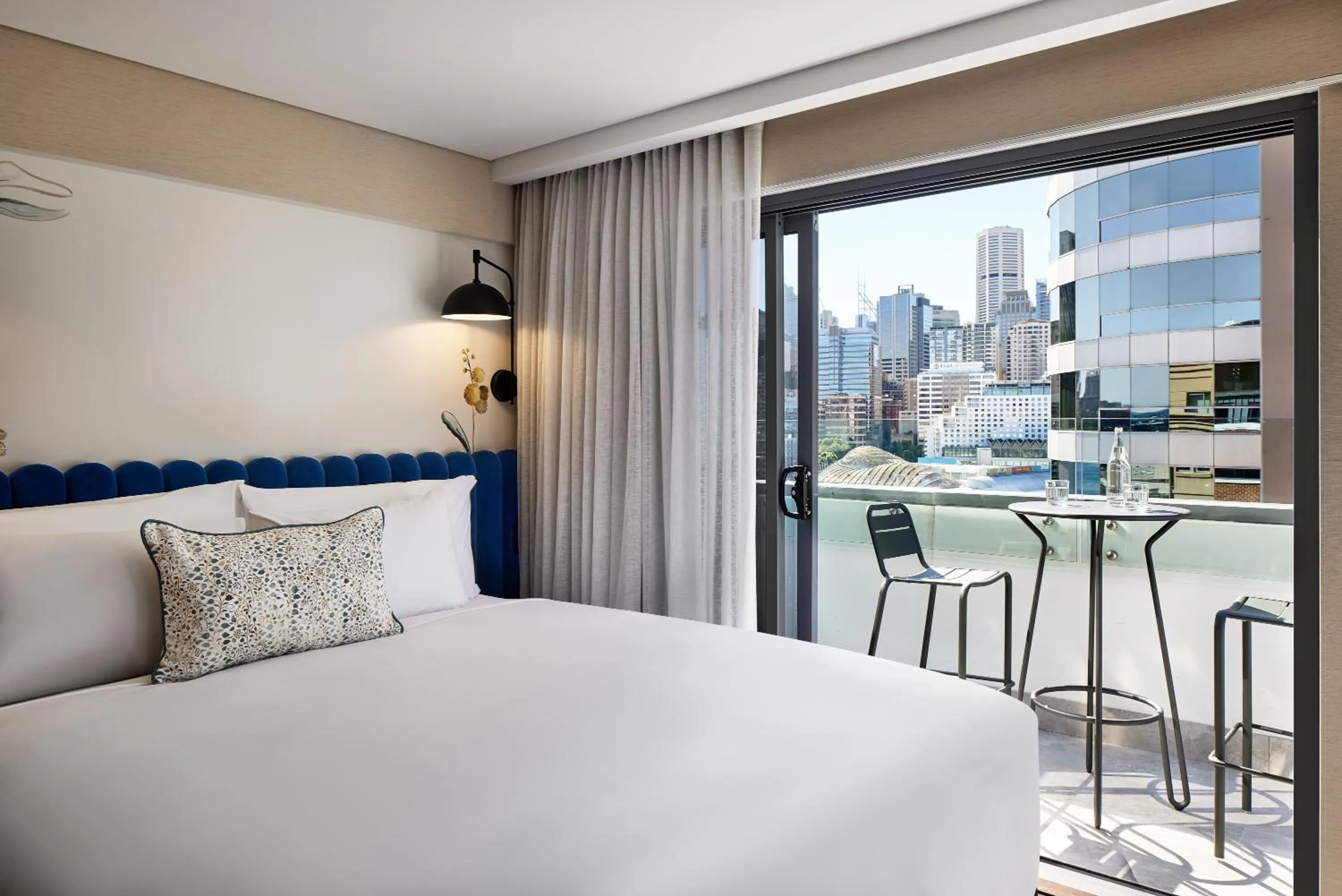 Balcony/Terrace, Bed in Aiden by Best Western Darling Harbour