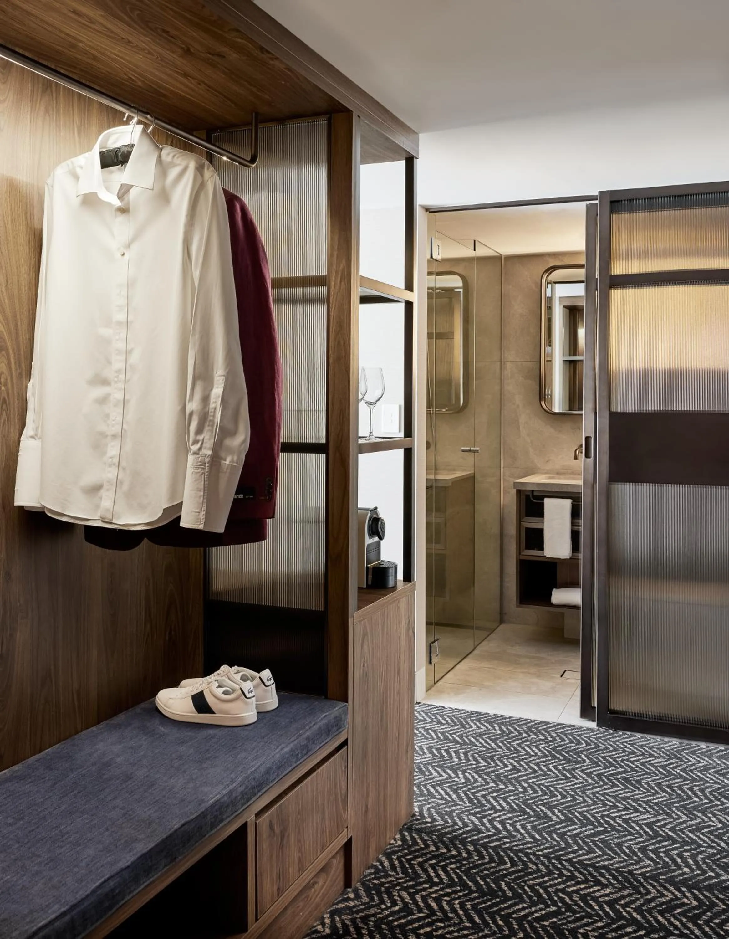 wardrobe in Aiden by Best Western Darling Harbour