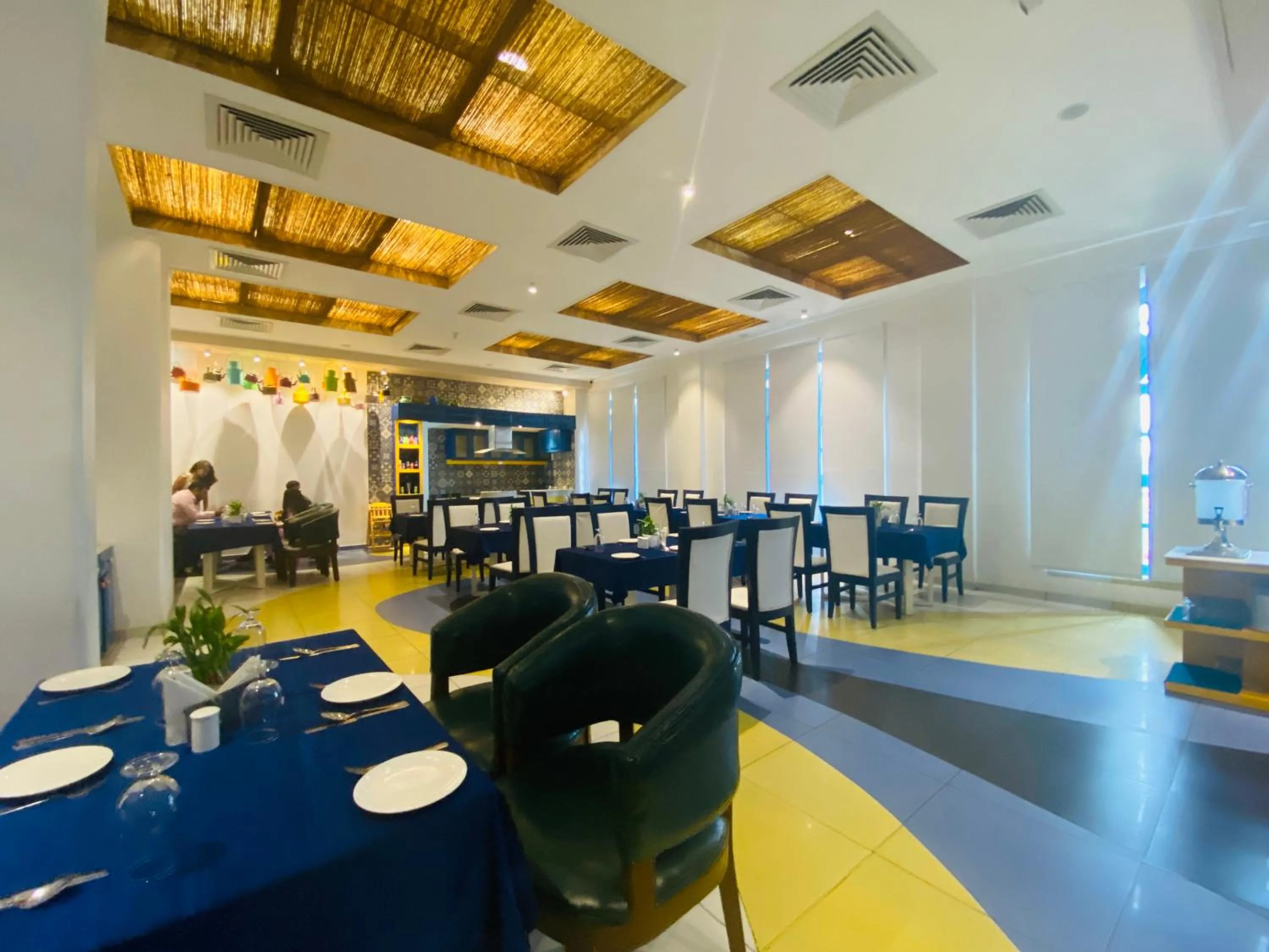 Restaurant/places to eat in Ananda Resorts Shantiniketan