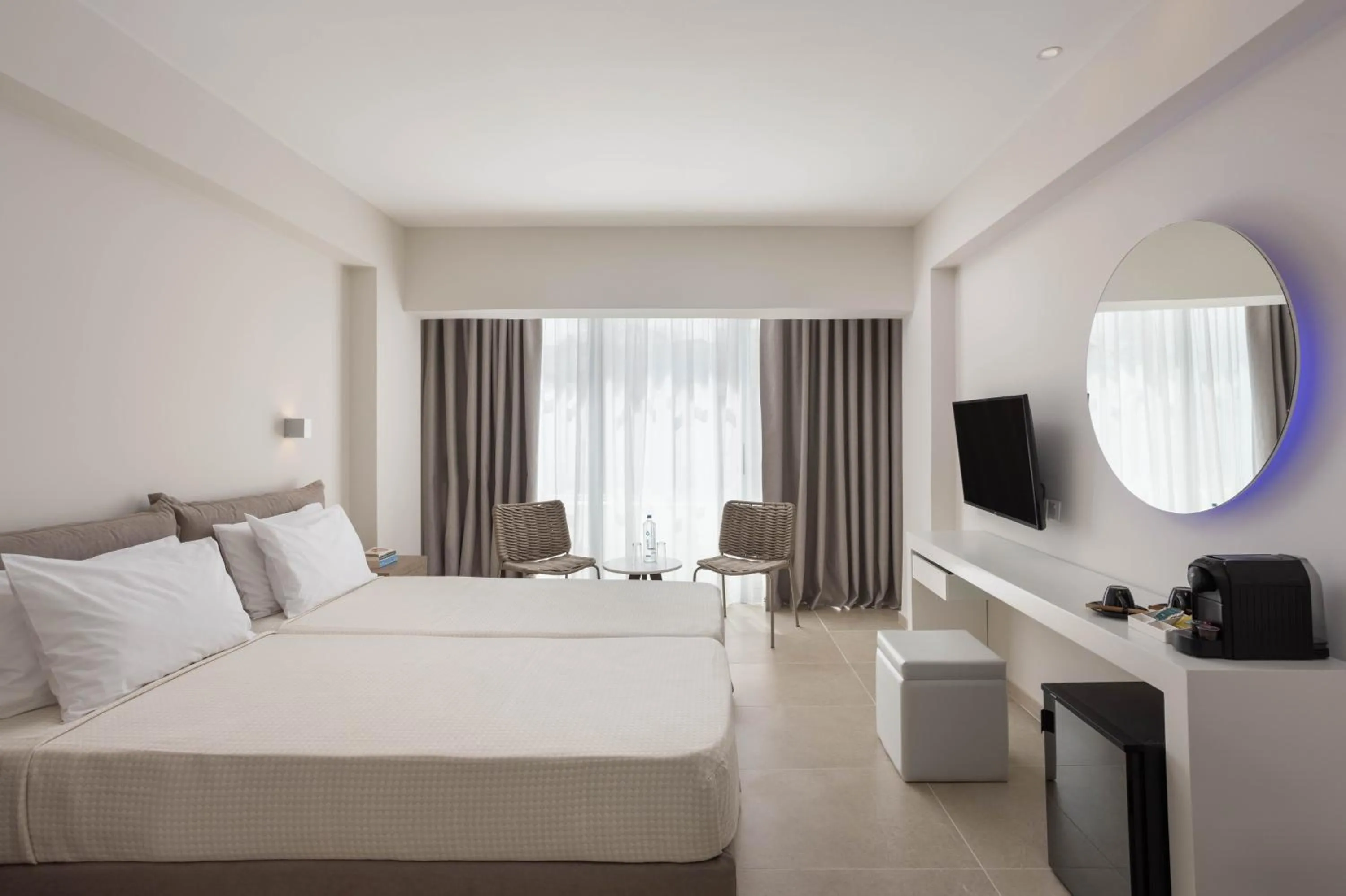 Bed in Atlantica Sancta Napa Hotel