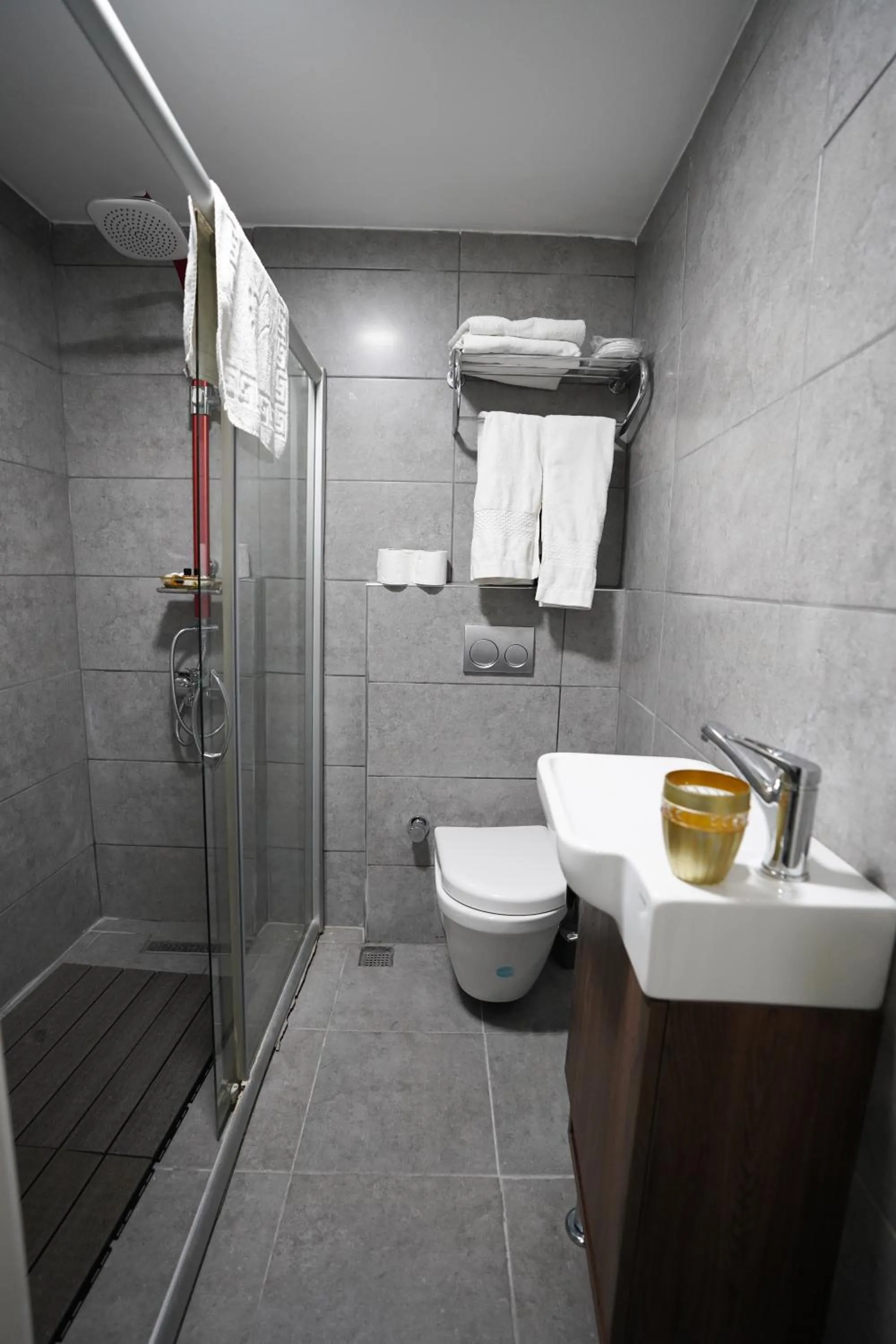 Bathroom in Time Hotel Mecidiyekoy