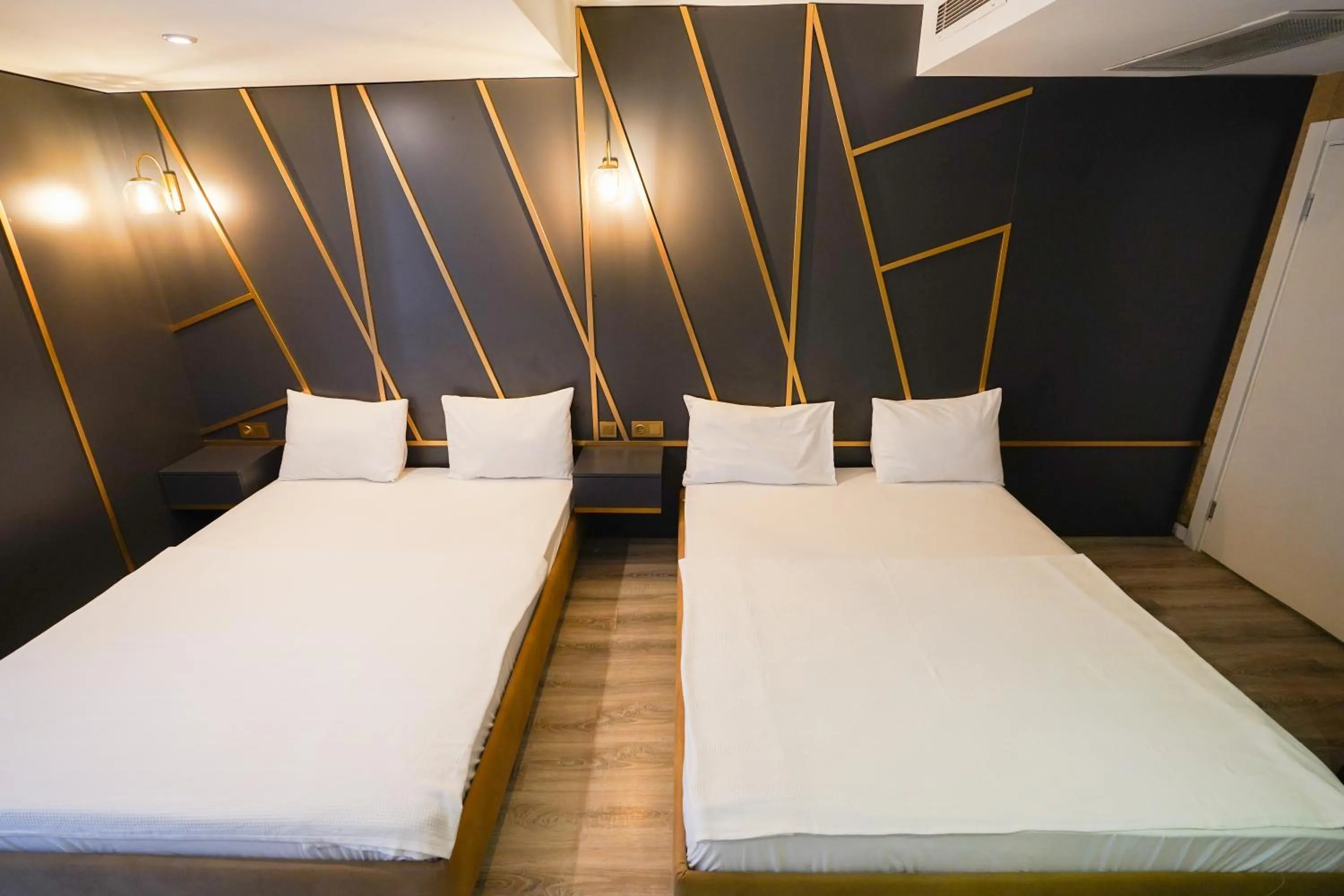 Massage, Bed in Time Hotel Mecidiyekoy