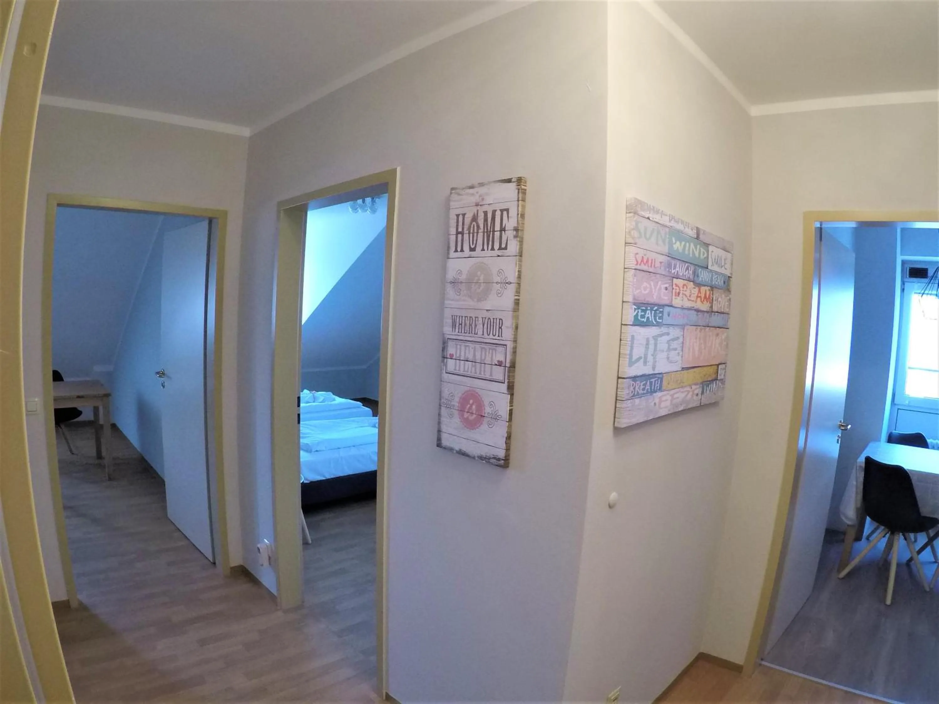 Bed in Hotel Blutenburg