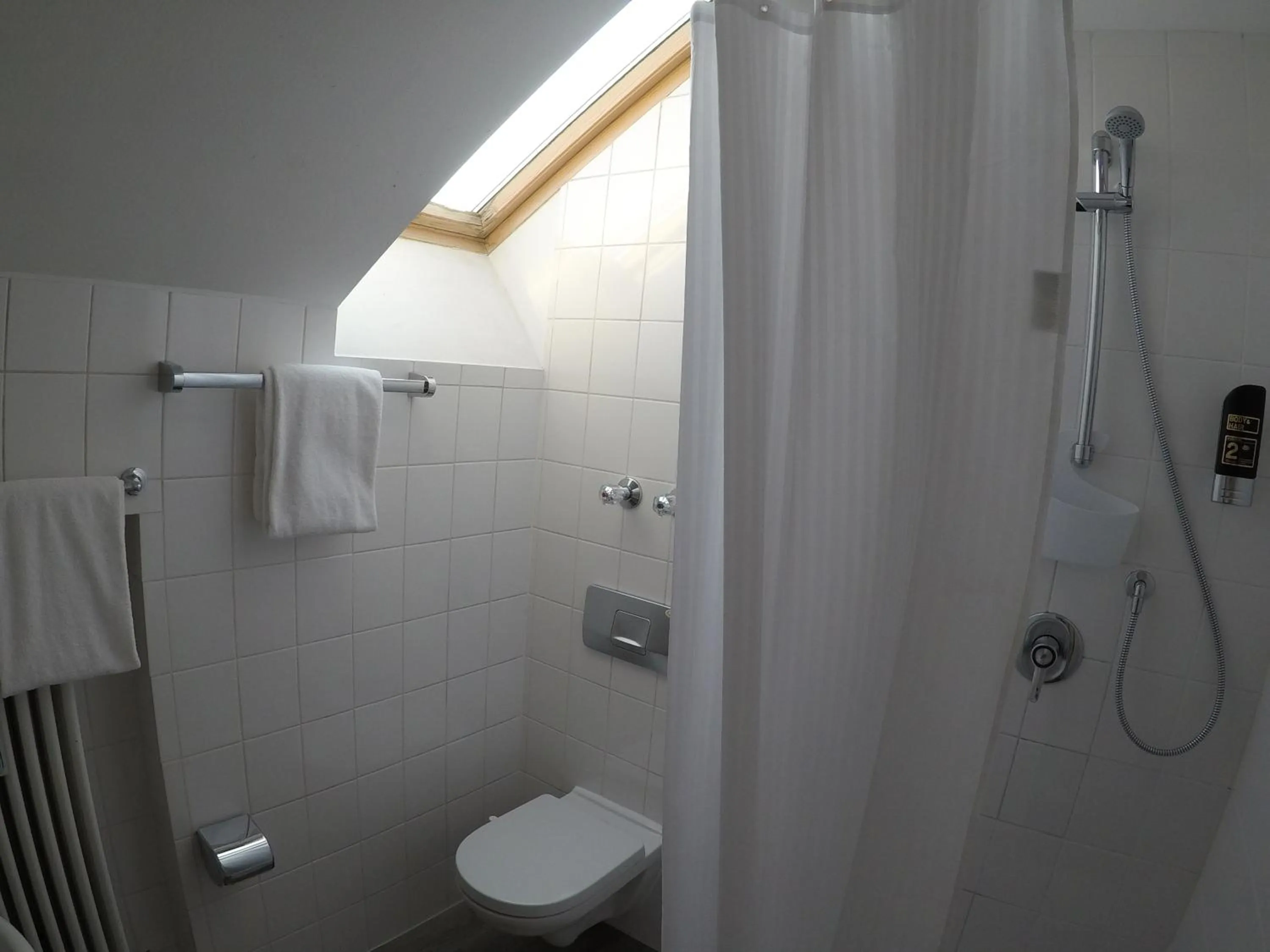 Bathroom in Hotel Blutenburg