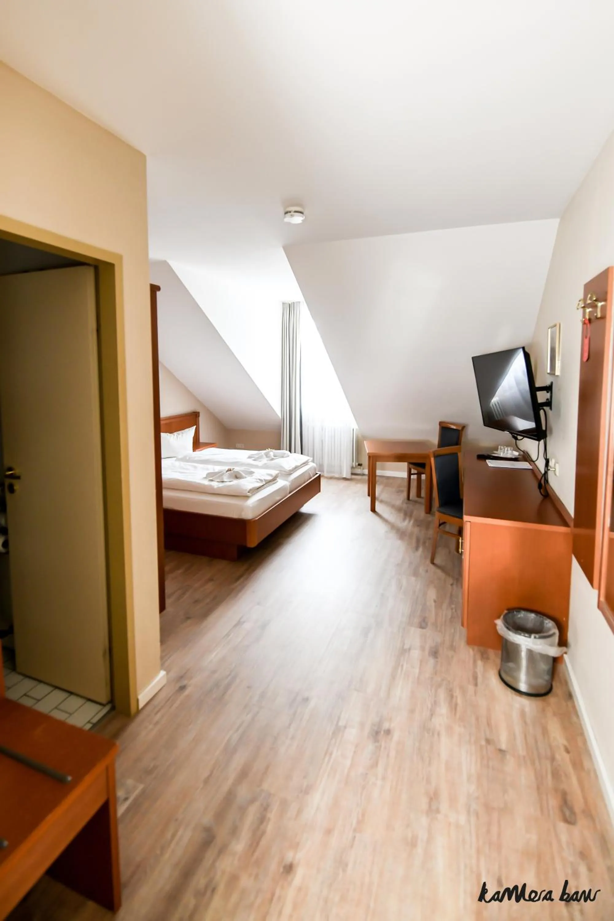 Bed in Hotel Blutenburg