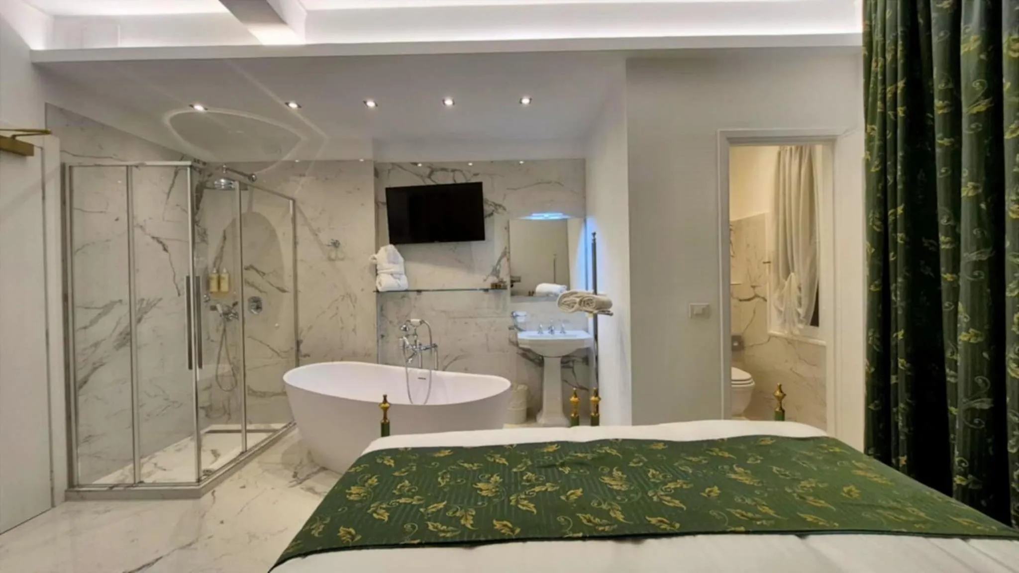 Bed in Eveline 2 - Piscina Privata o Jacuzzi