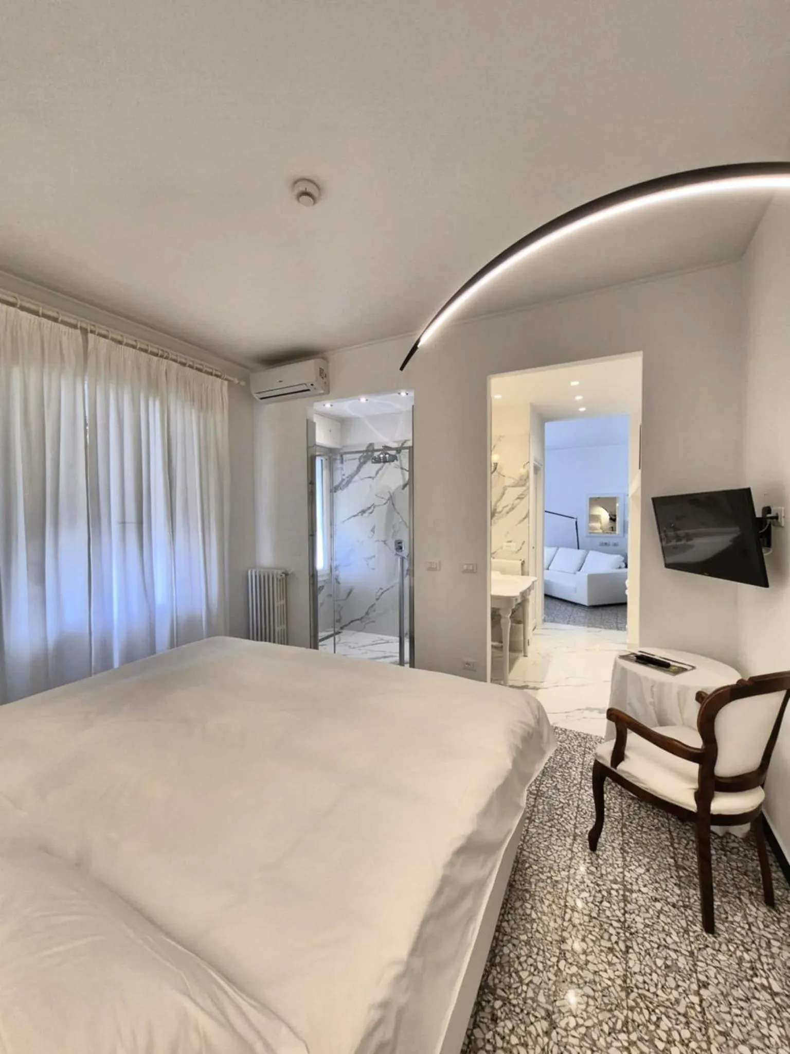 Photo of the whole room, Bed in Eveline 2 - Piscina Privata o Jacuzzi