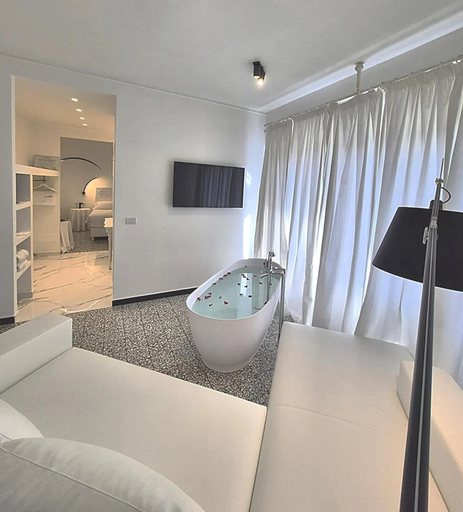 Living room in Eveline 2 - Piscina Privata o Jacuzzi