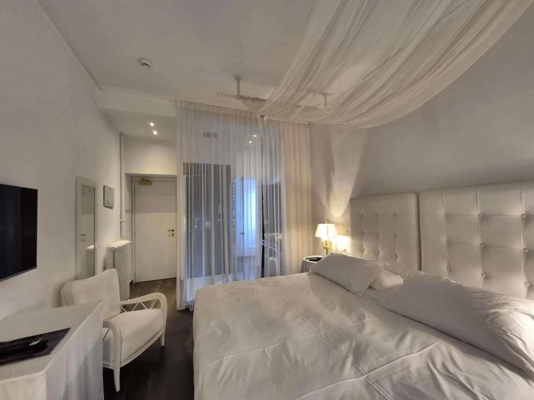 Bed in Eveline 2 - Piscina Privata o Jacuzzi