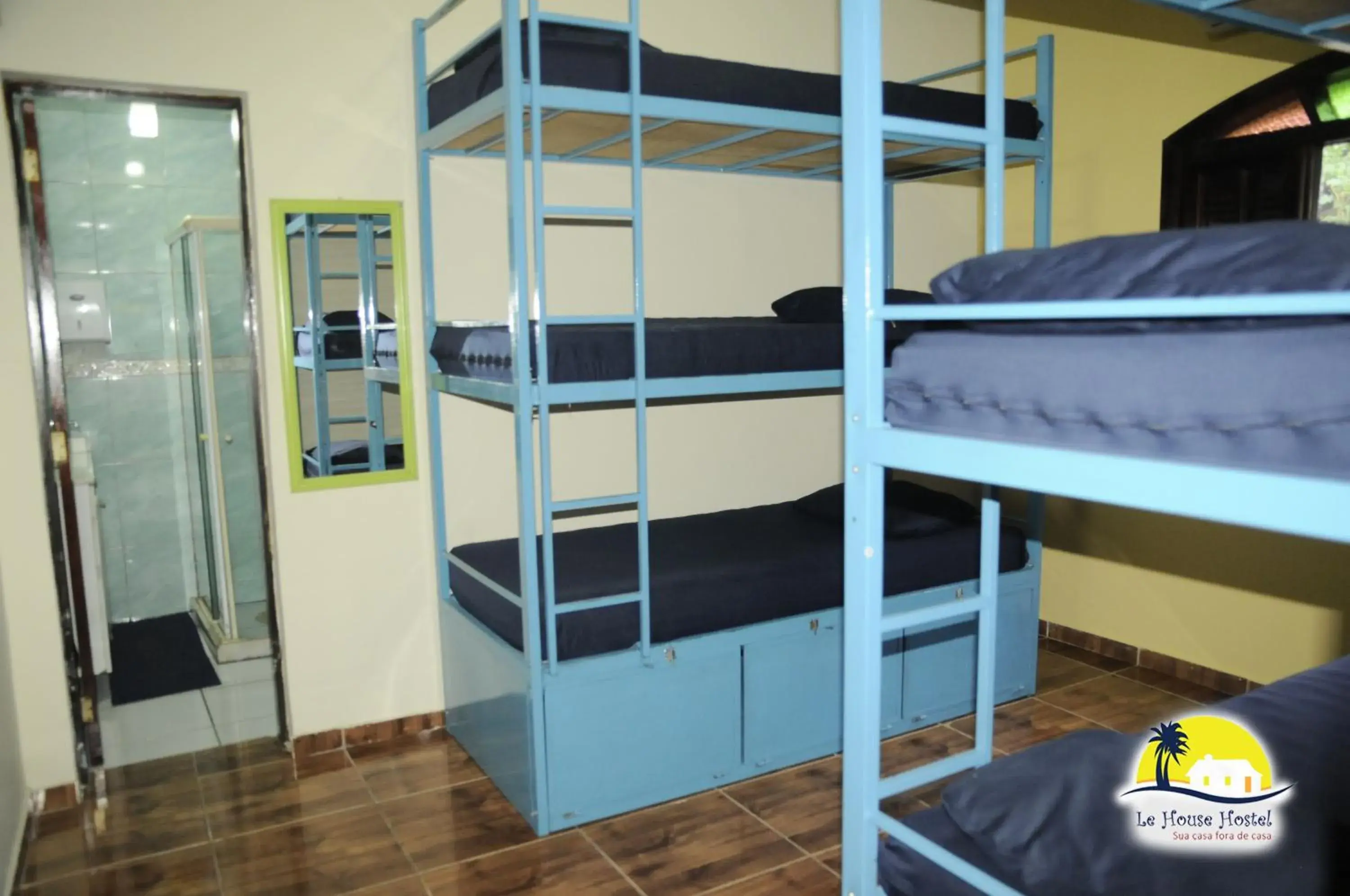 Bed in Female 9-Bed Dormitory Room Ensuite in Le House Hostel Bed in Female 9-Bed Dormitory Room Ensuite in Le House Hostel