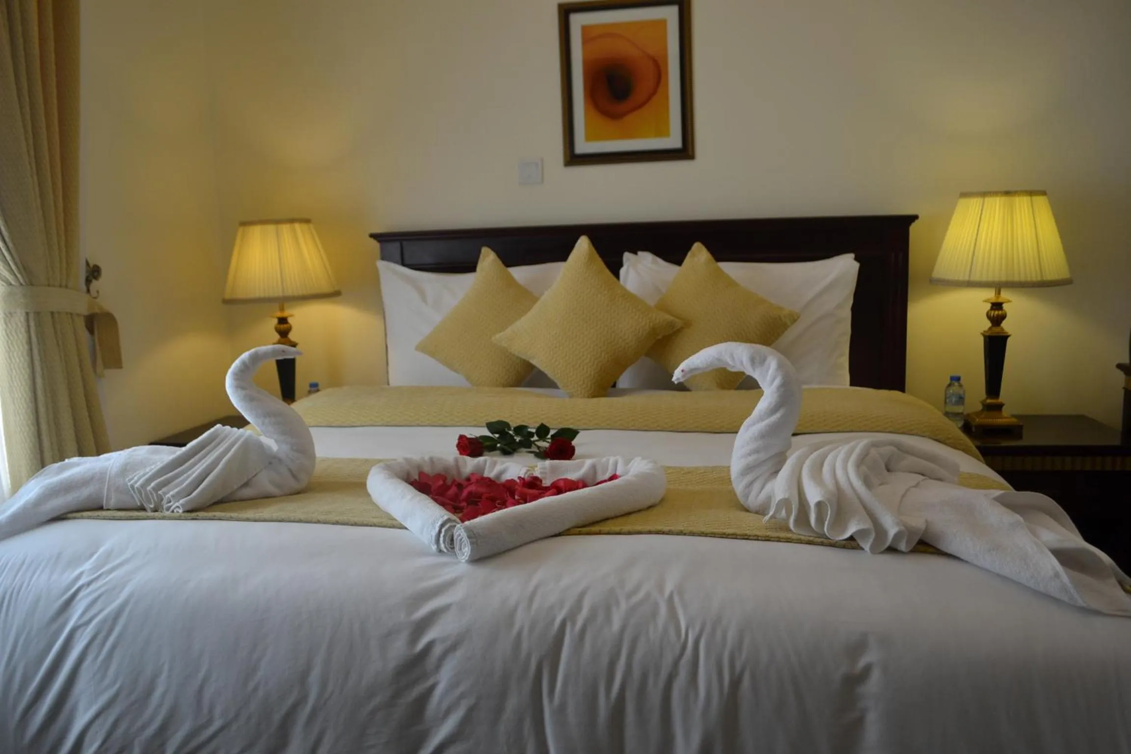 Bedroom, Bed in Al Hayat Hotel Apartments