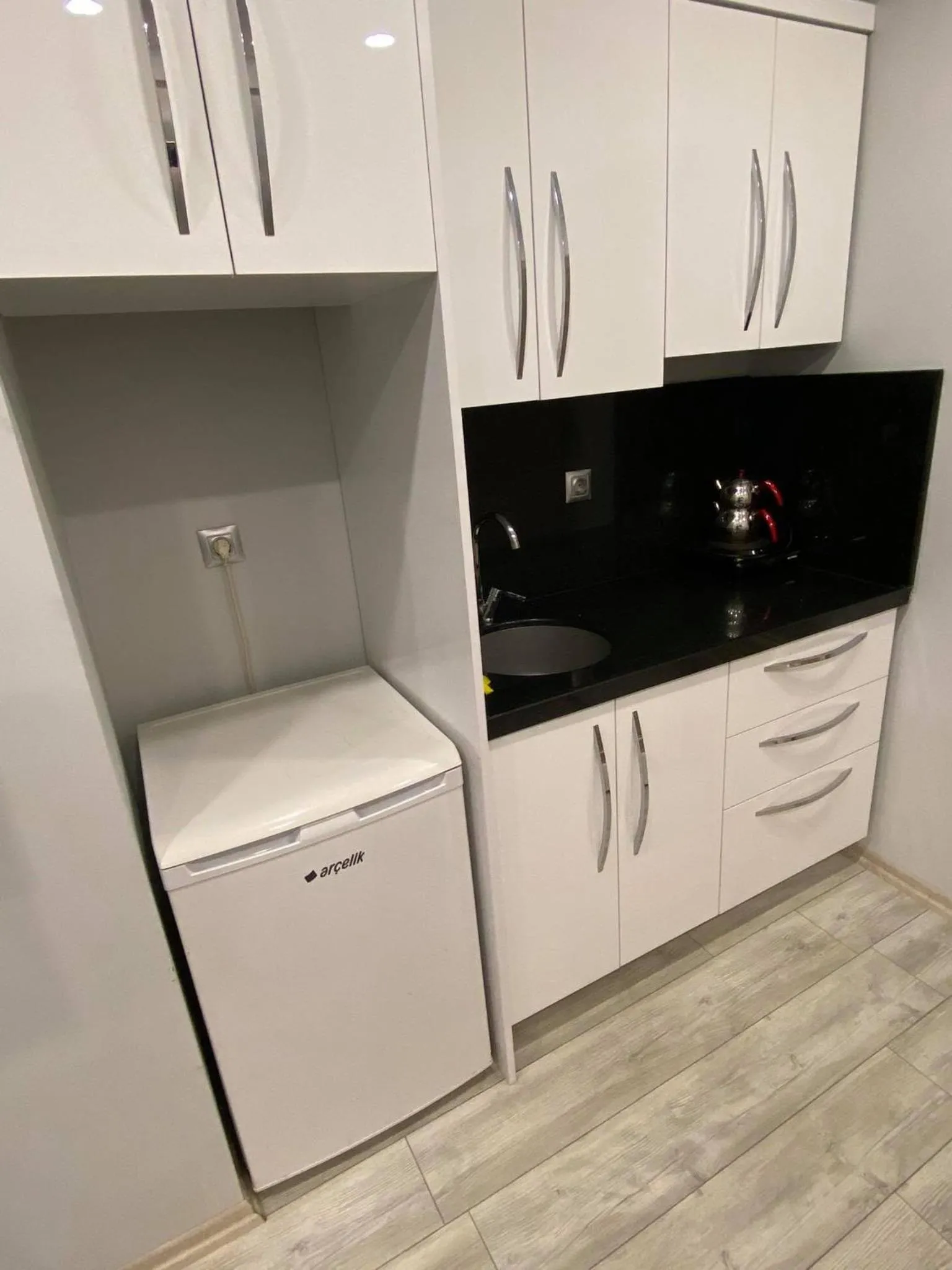 Kitchen or kitchenette in IVORY SUİTE ACCOMMODATION