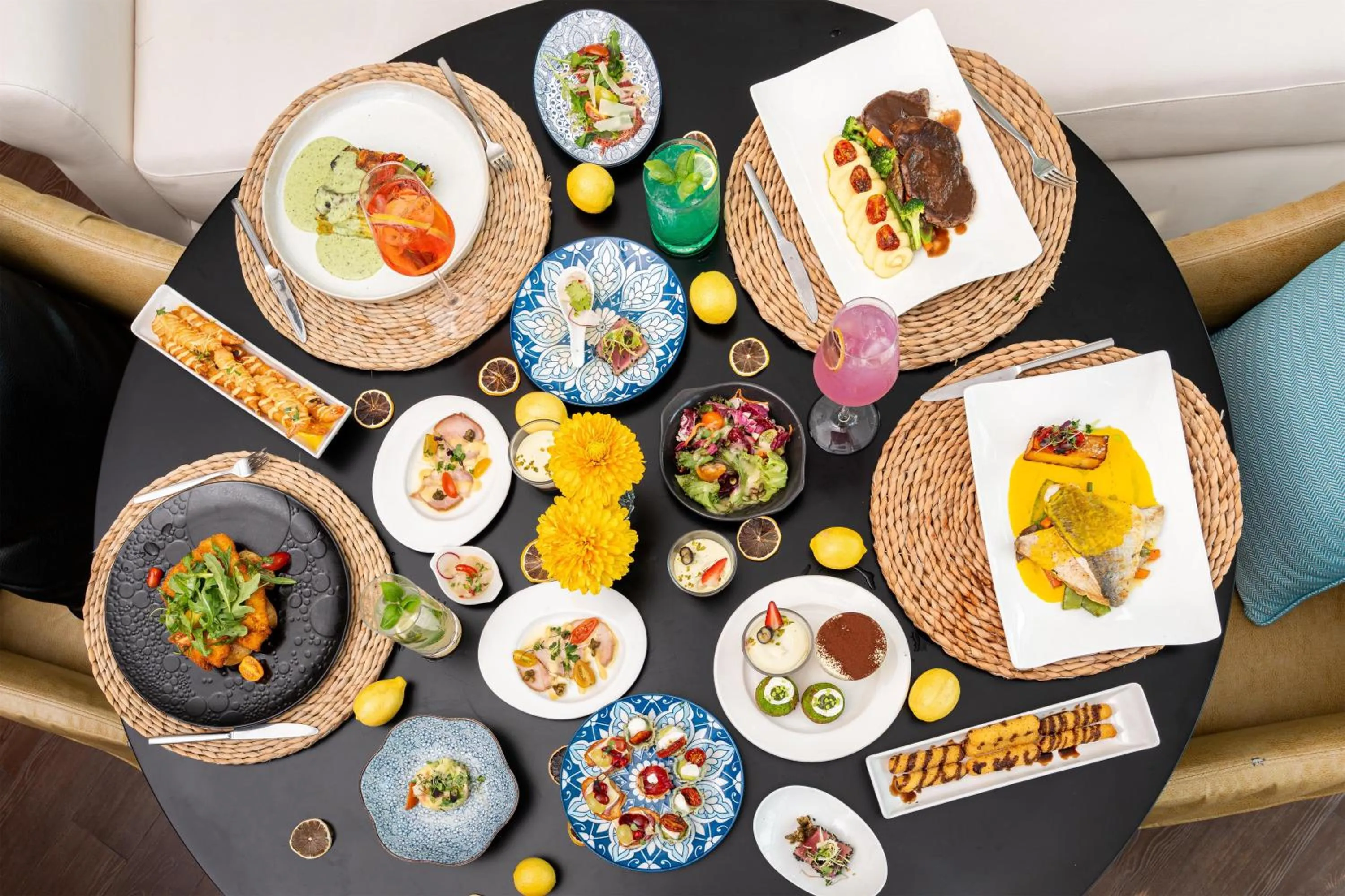 Restaurant/places to eat in Hilton Dubai Jumeirah