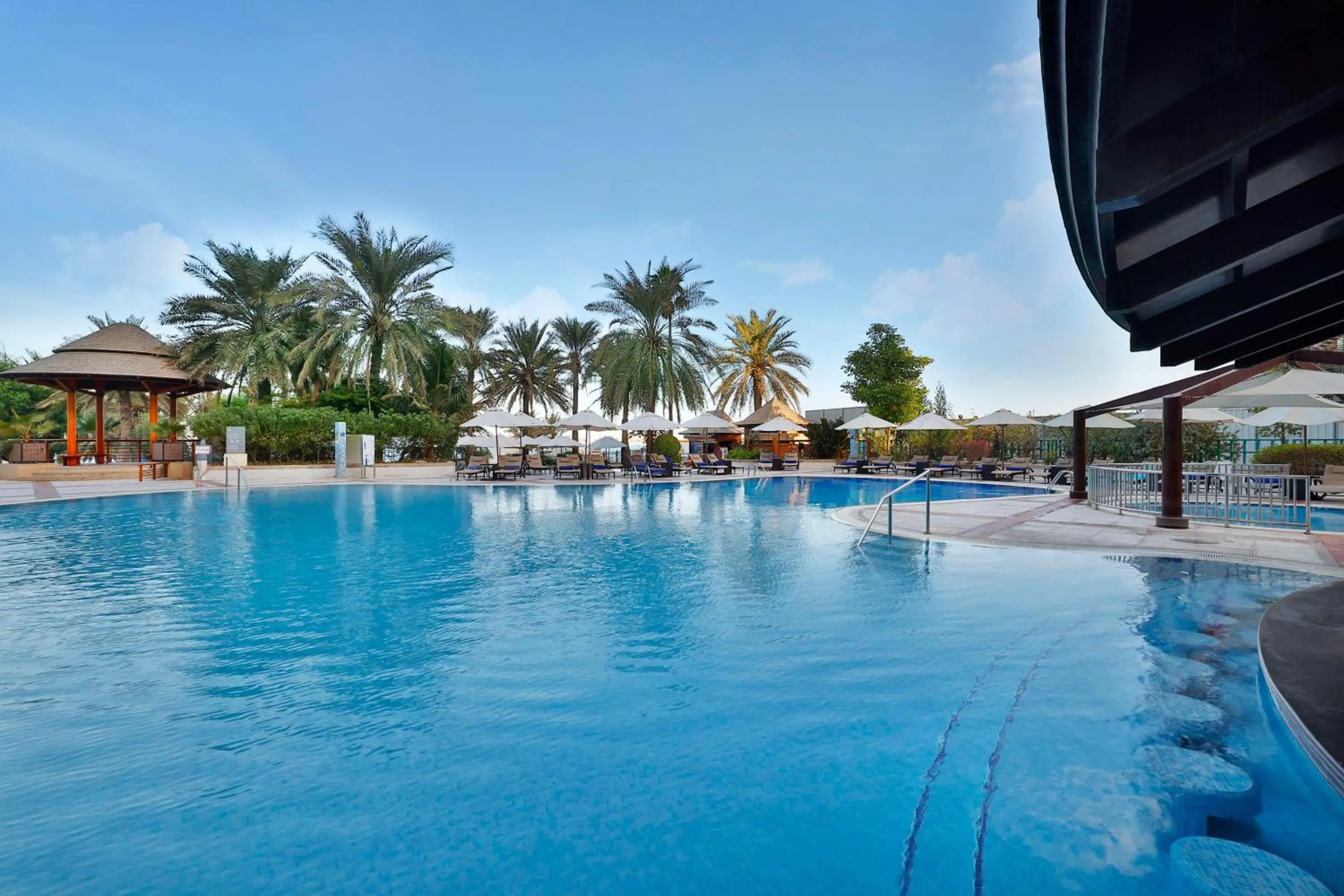 Pool view in Hilton Dubai Jumeirah