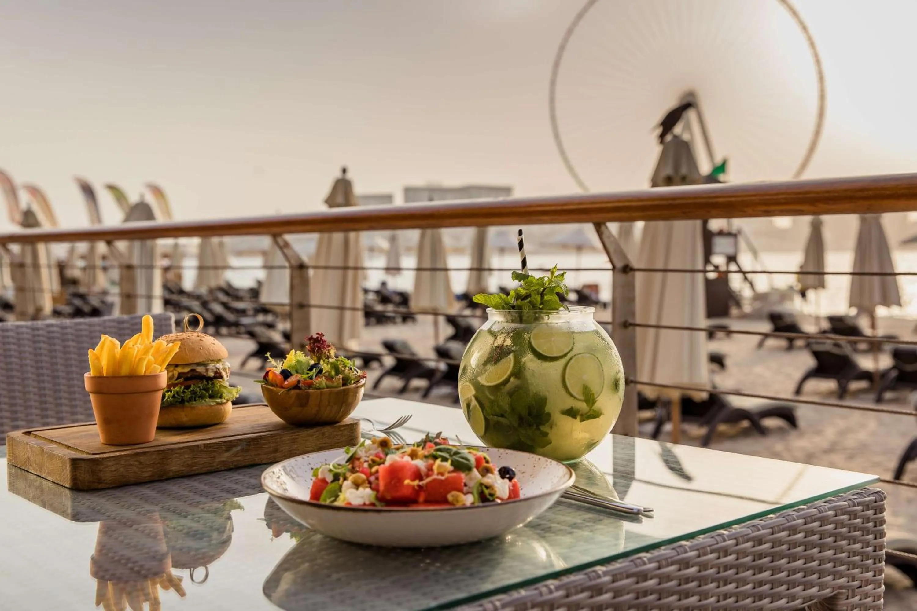 Restaurant/places to eat in Hilton Dubai Jumeirah