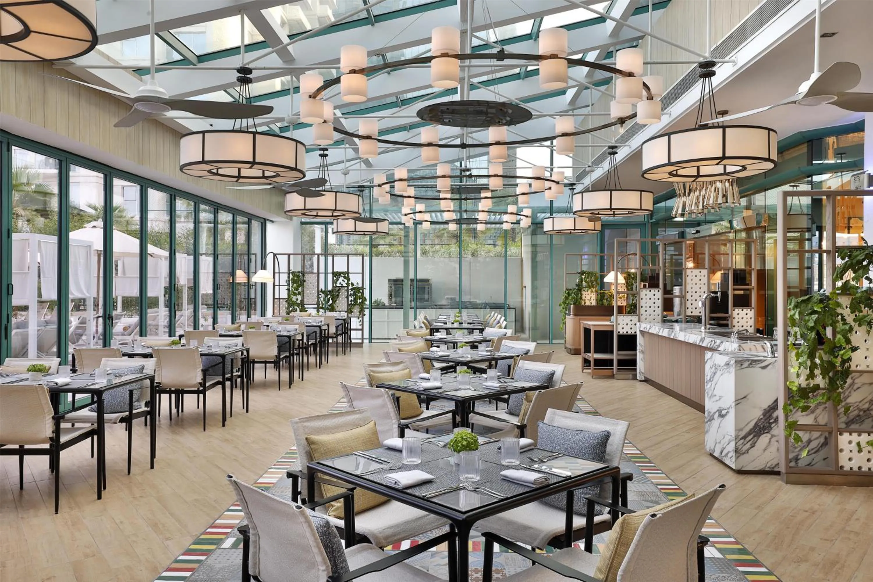 Restaurant/places to eat in Hilton Dubai Jumeirah