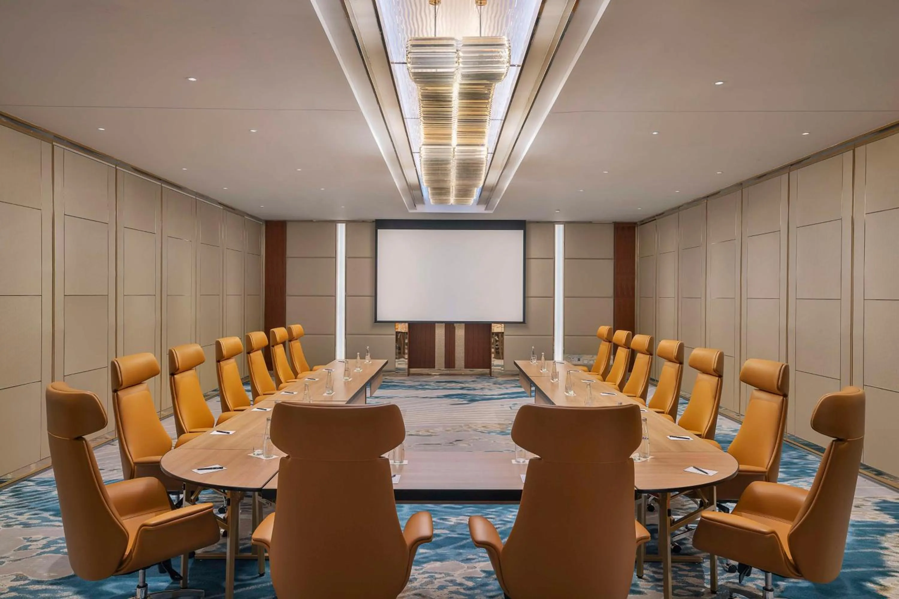 Business facilities in Hilton Dubai Jumeirah