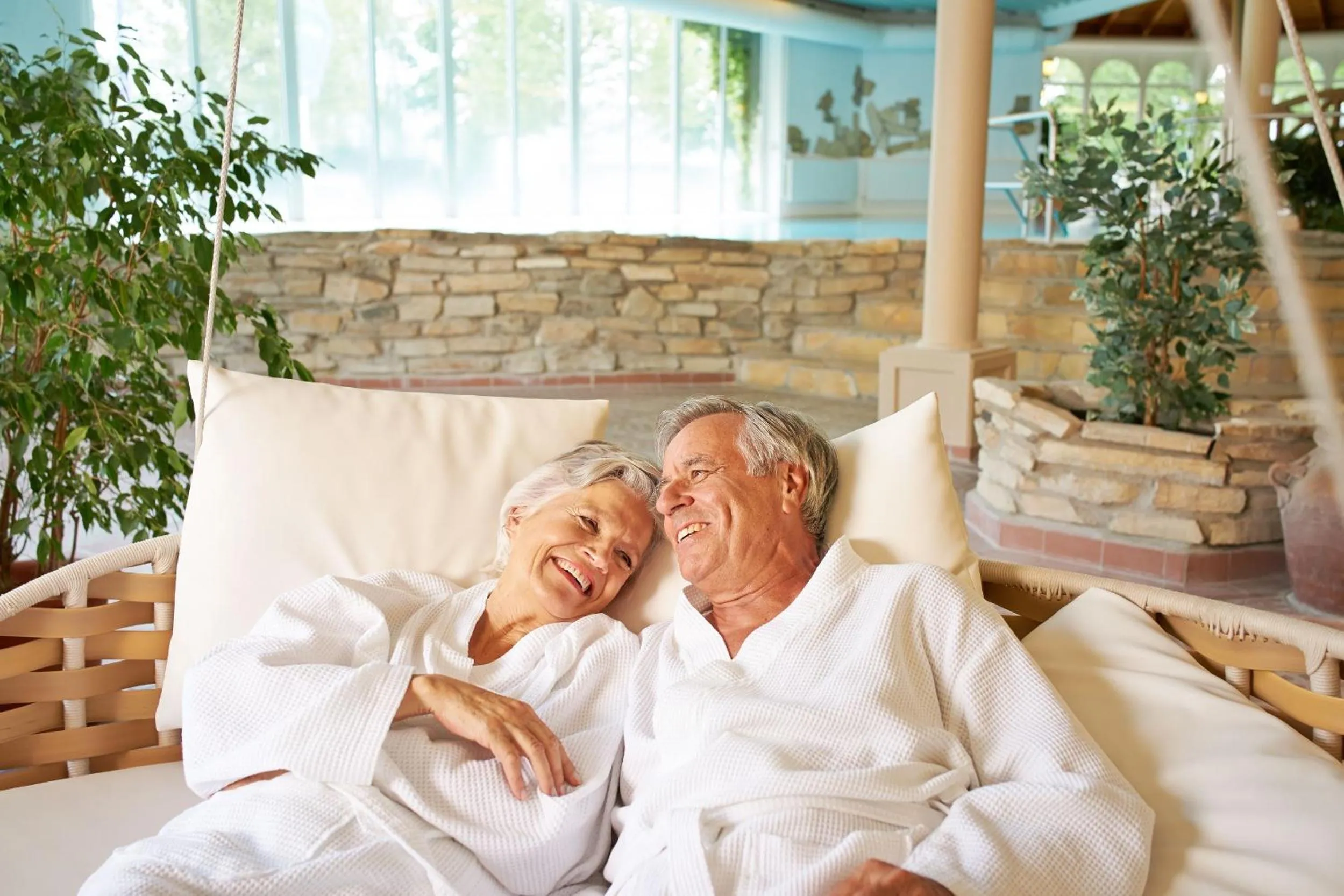 Swimming pool, Bed in Strandhotel an der Ostsee