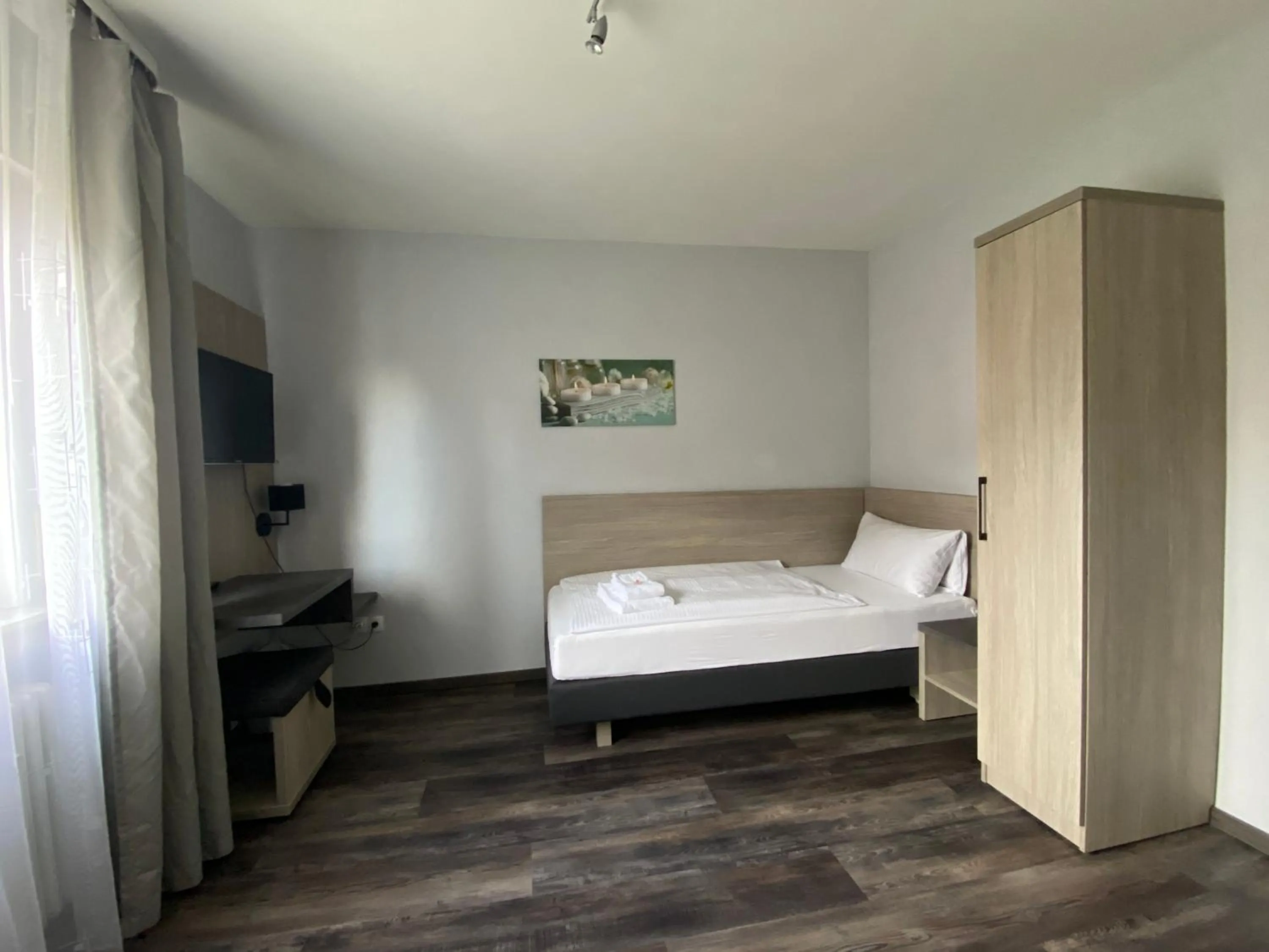 Photo of the whole room, Bed in Landgasthof-Bikerhotel Arnold