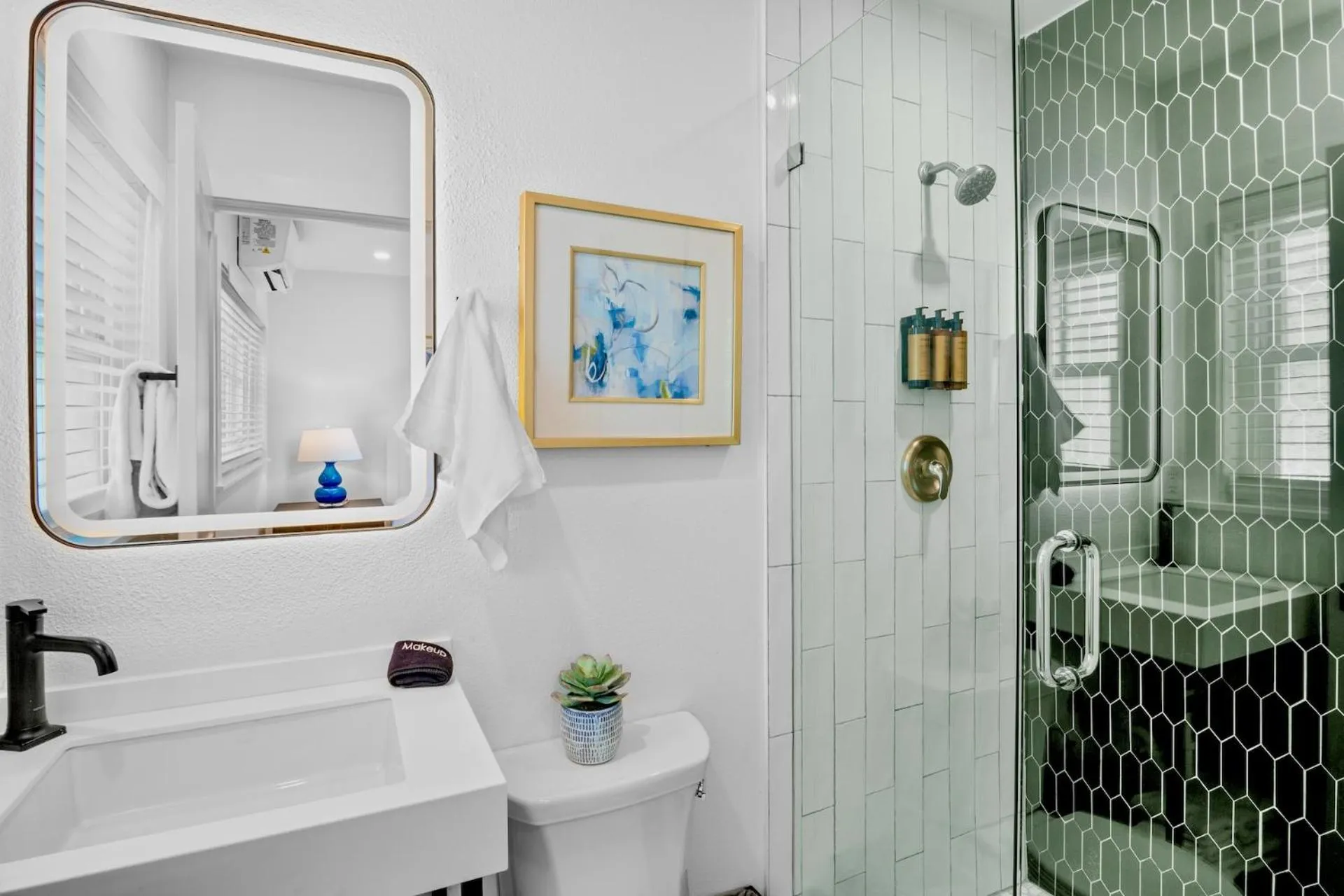 Bathroom in Pelican Post at Anna Maria Island Inn