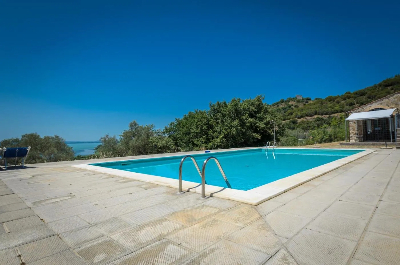 Swimming pool in PoloTuristicoUmbria Rustico con Piscina Vista Lago