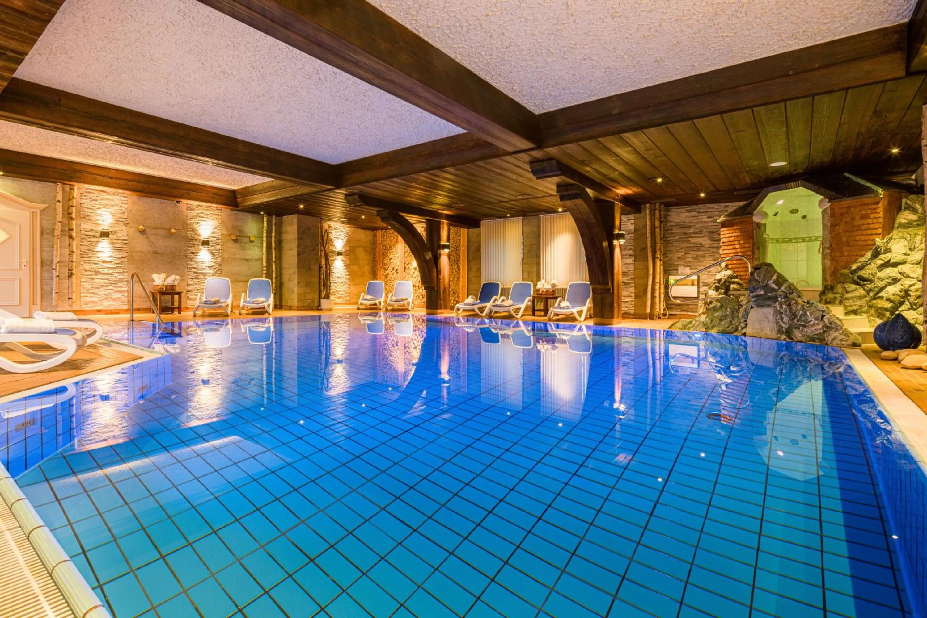 Pool view in Hotel Krone Igelsberg