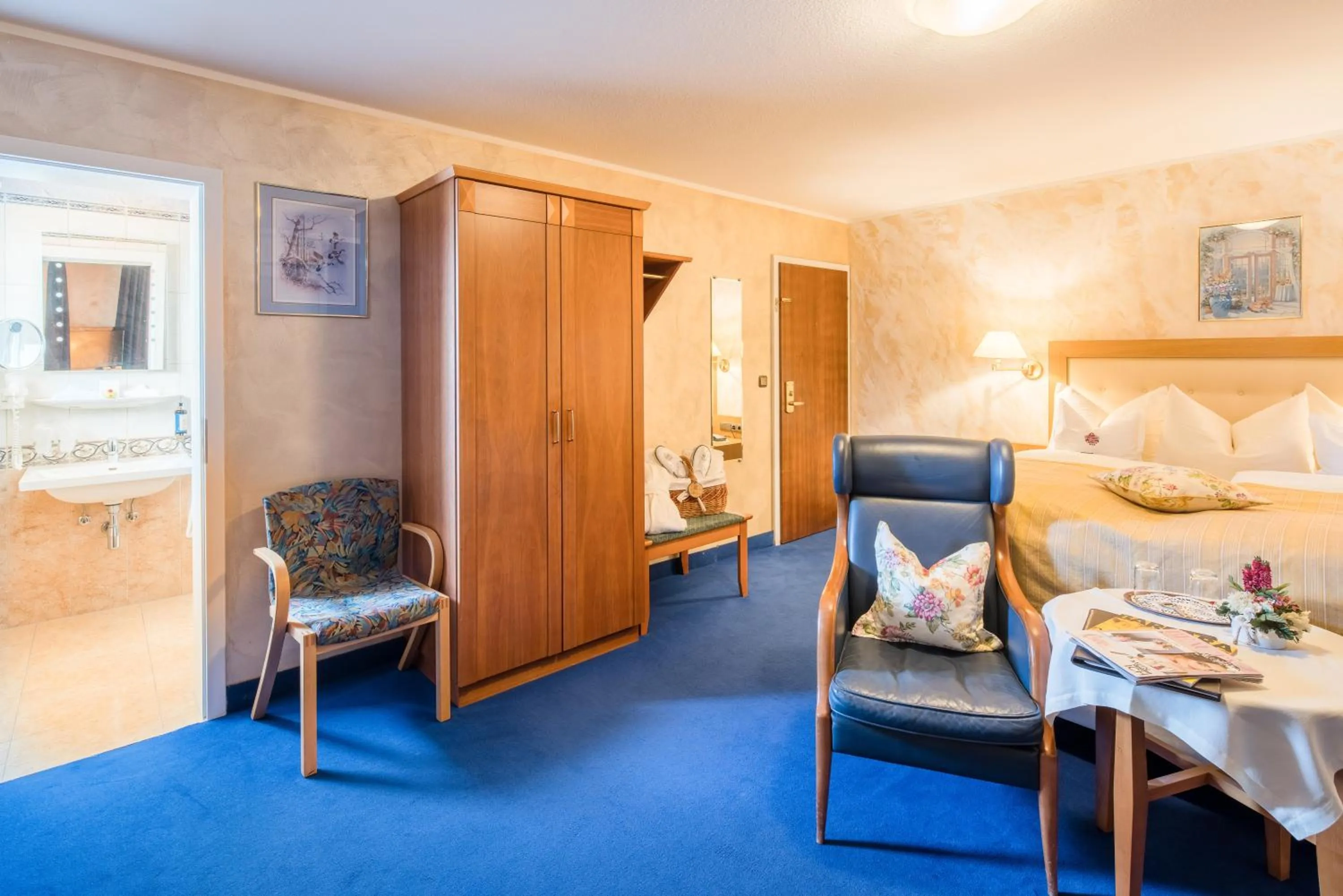 Decorative detail, Bed in Hotel Krone Igelsberg