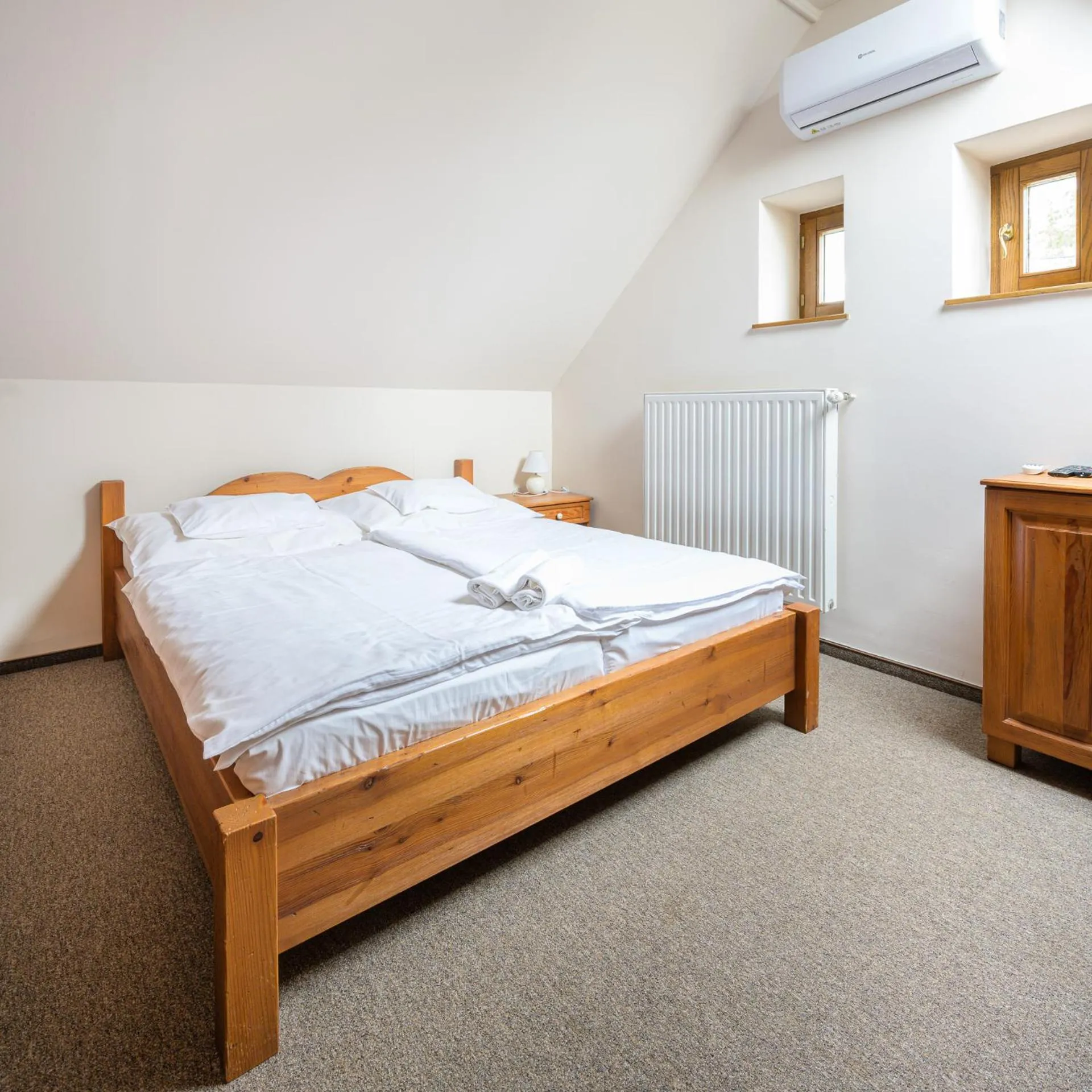 Bed in Vinatus Pince