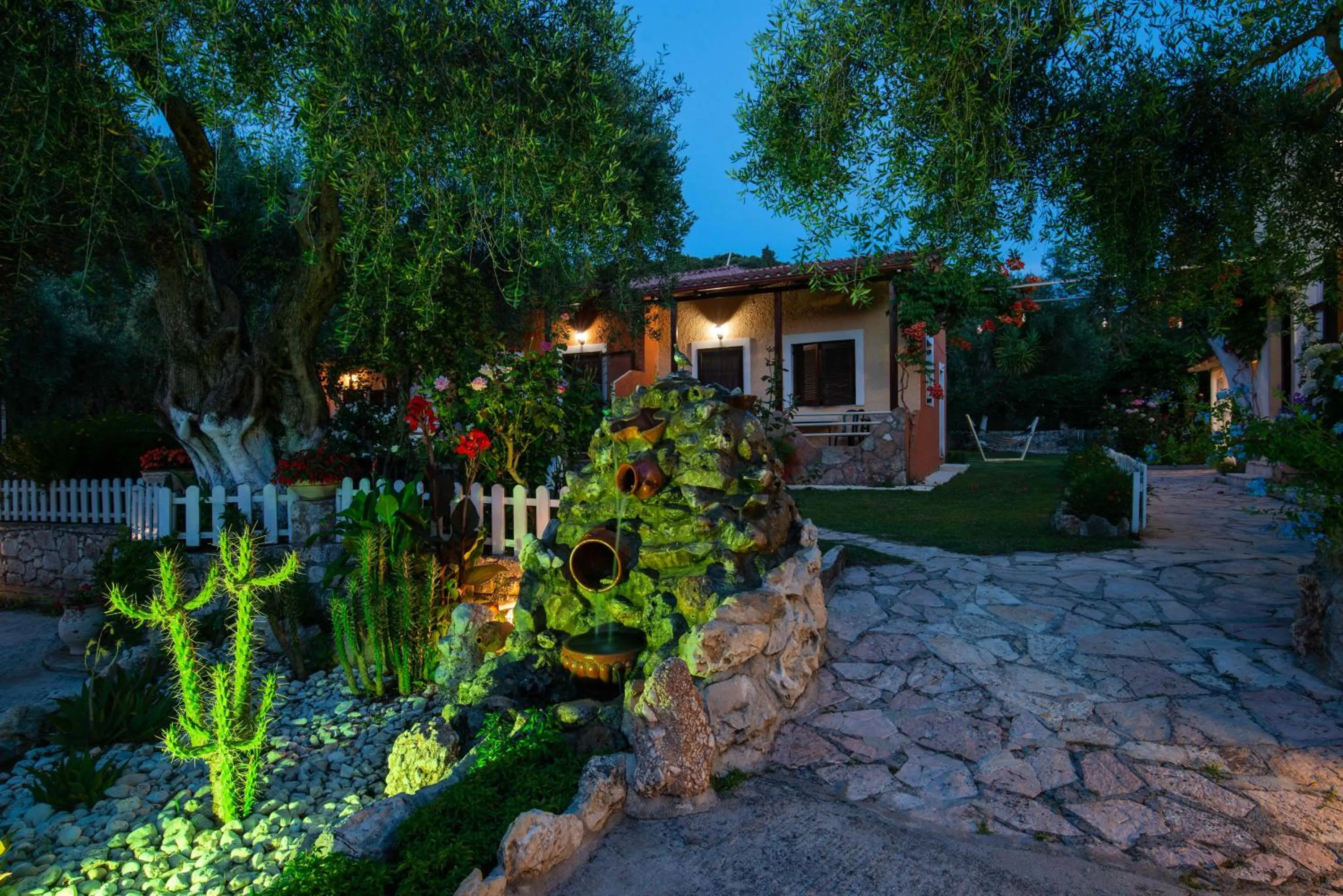Property building in Anneta Studios