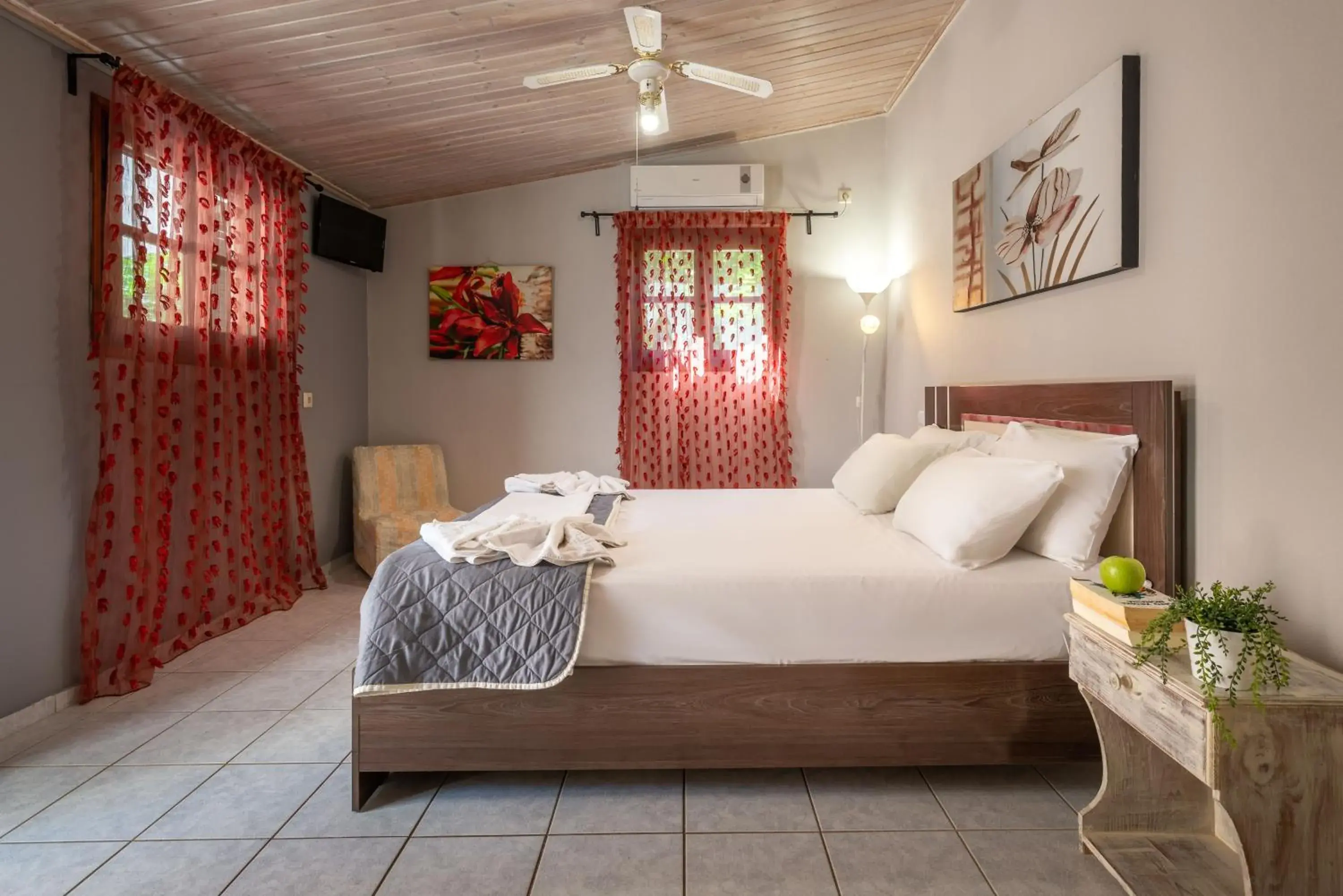 Double Room in Anneta Studios Double Room in Anneta Studios