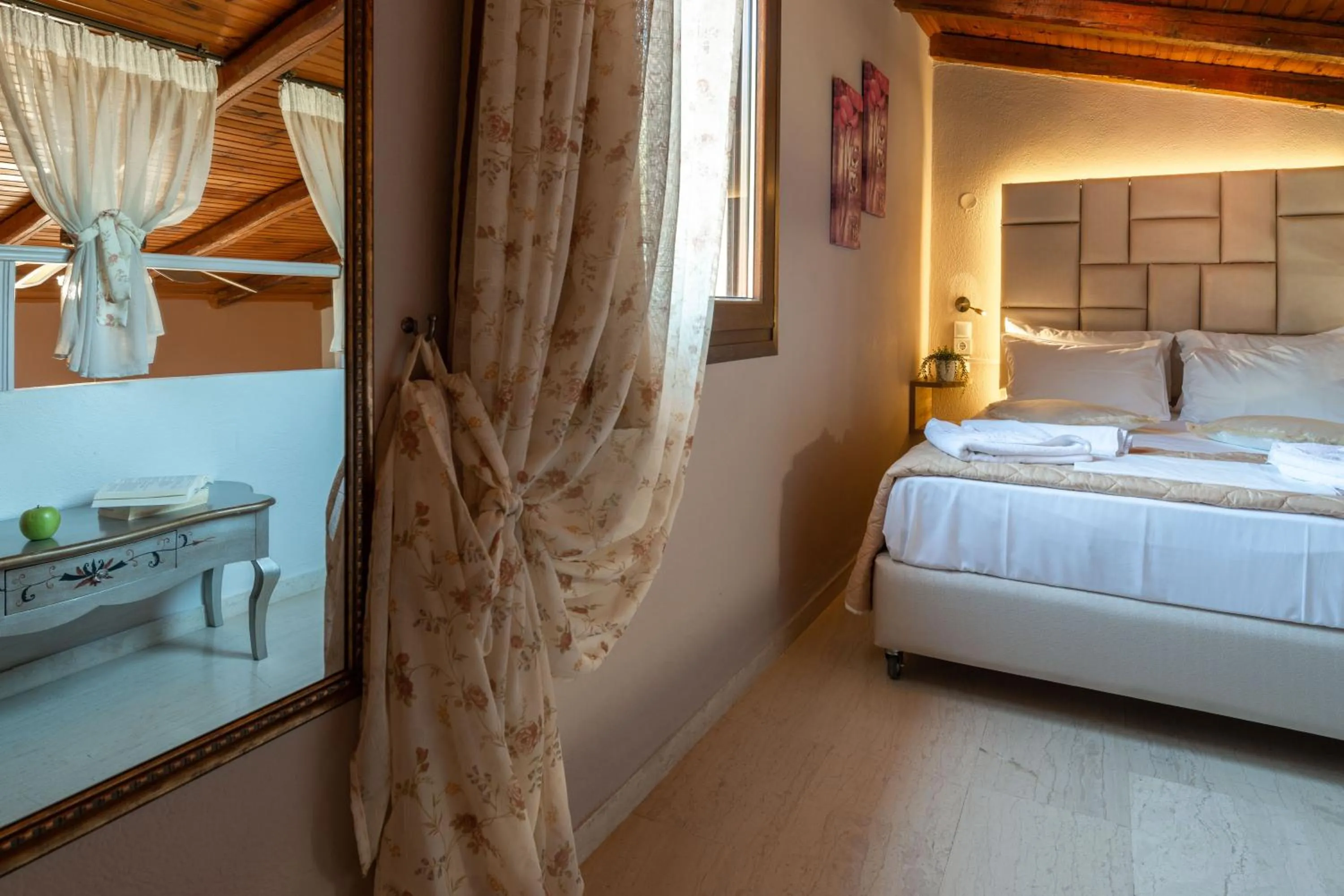Bed in Anneta Studios