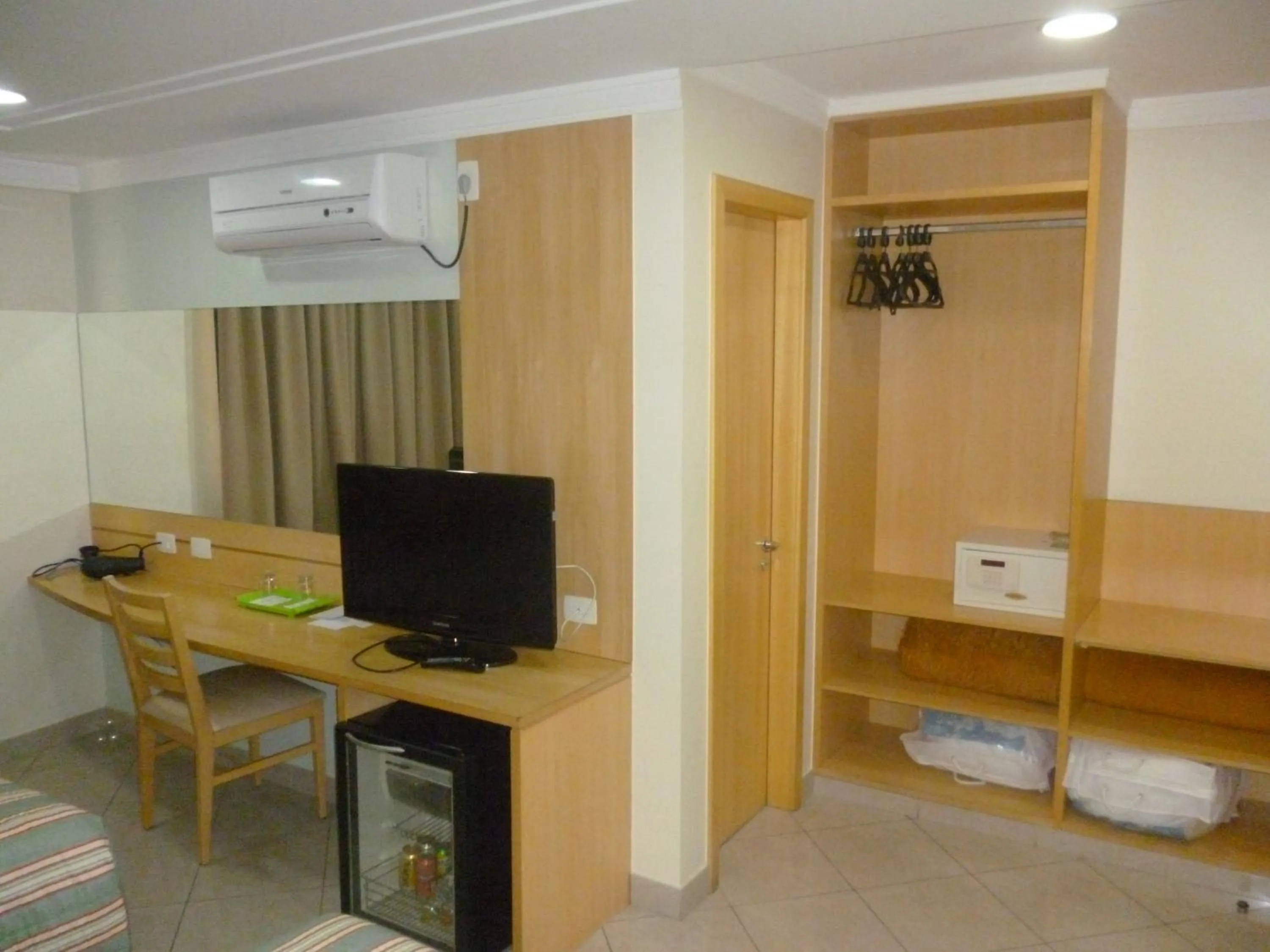 Photo of the whole room in Hotel Domani