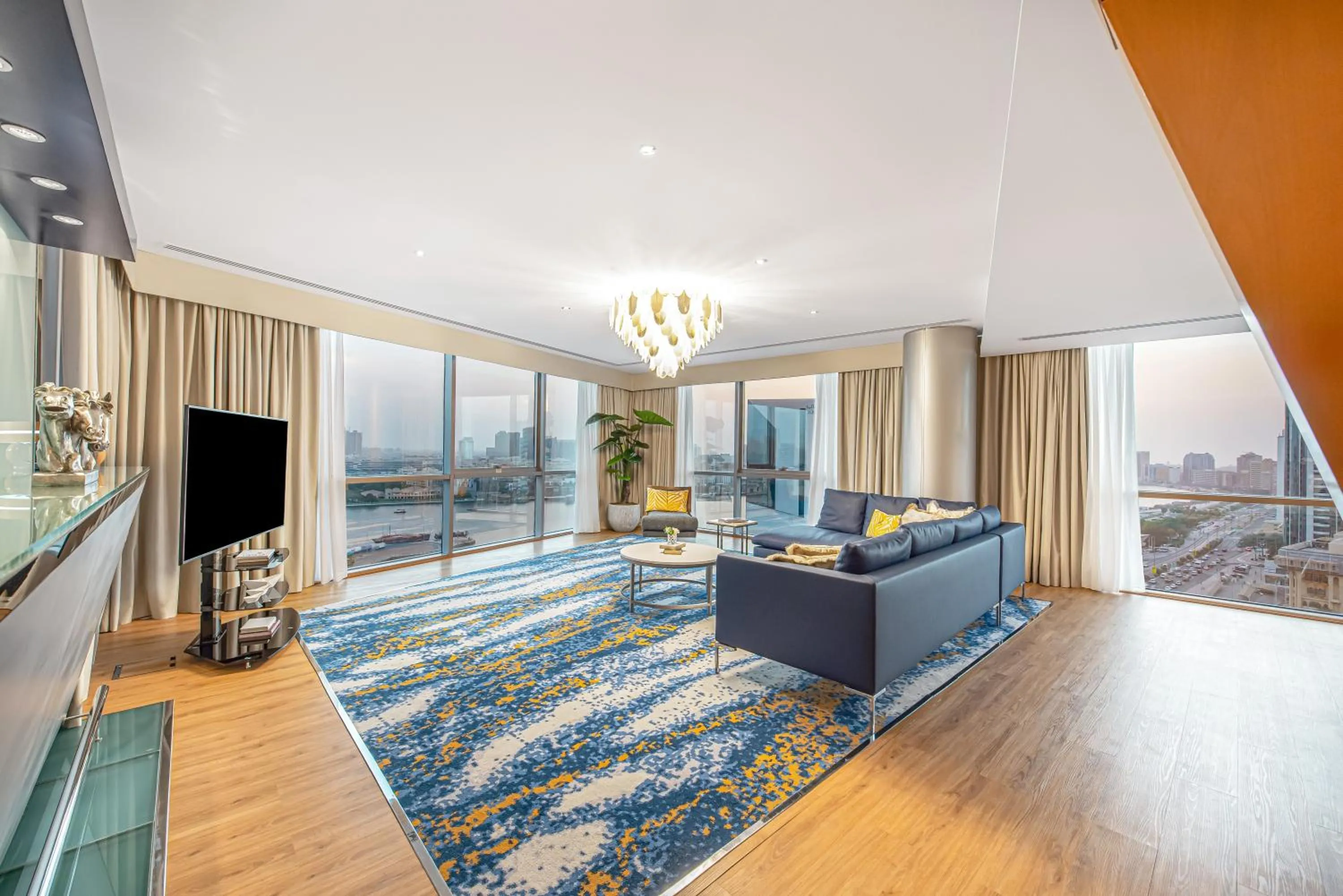 TV and multimedia in Golden Sands Boutique Hotel-Dubai Creek