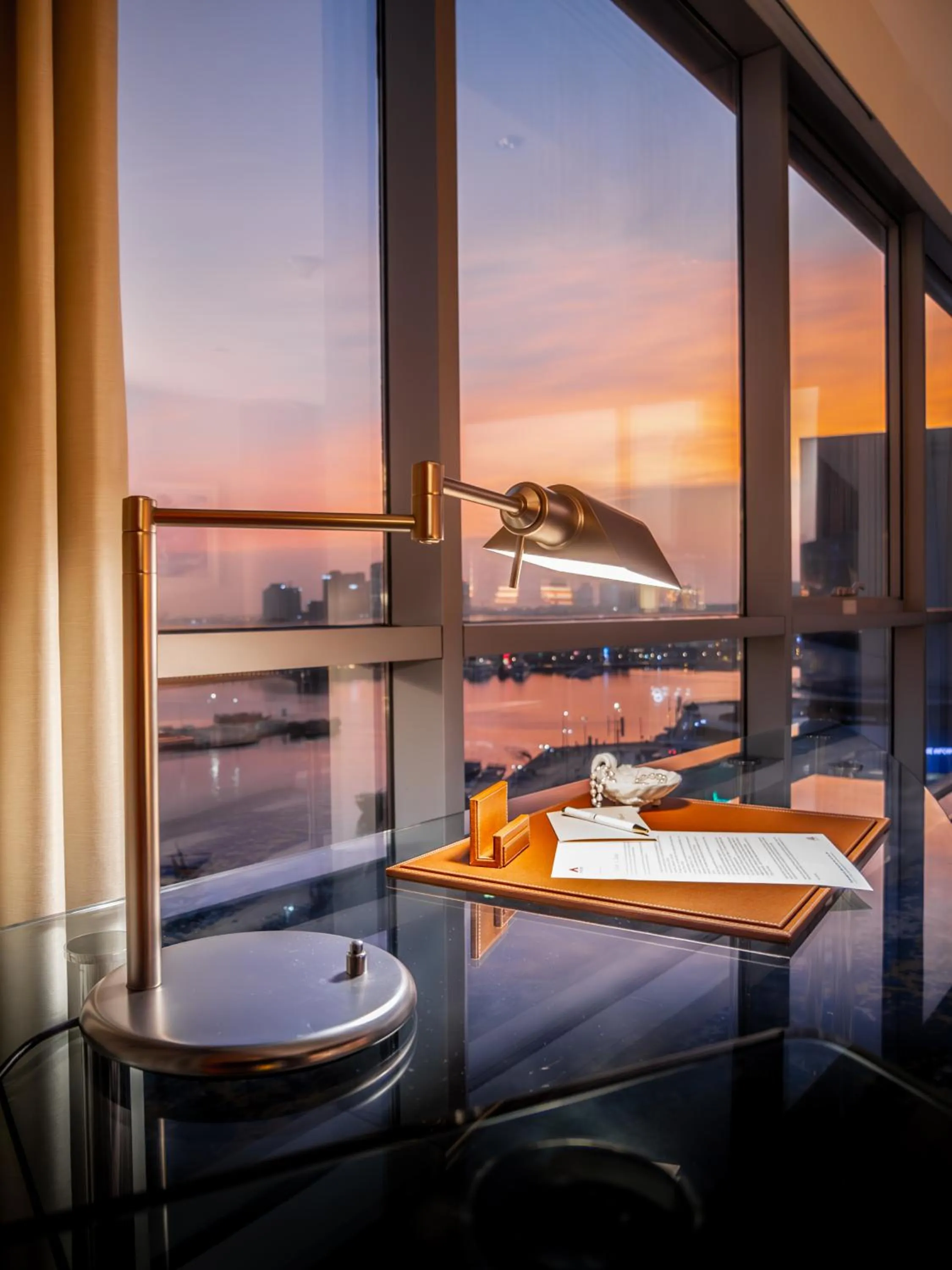 Sea view in Golden Sands Boutique Hotel-Dubai Creek