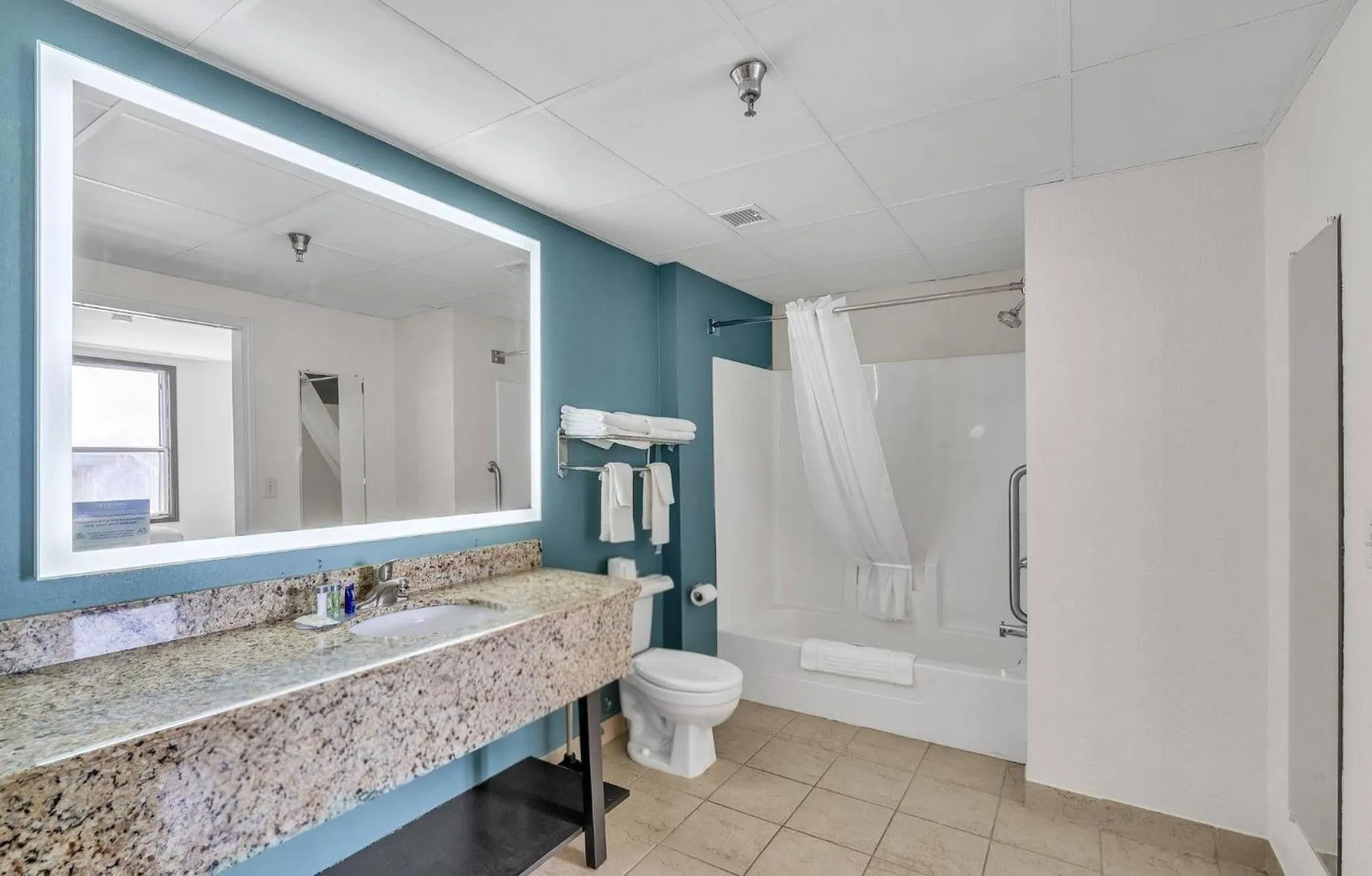 Bedroom in Sleep Inn & Suites near Spirit Mountain