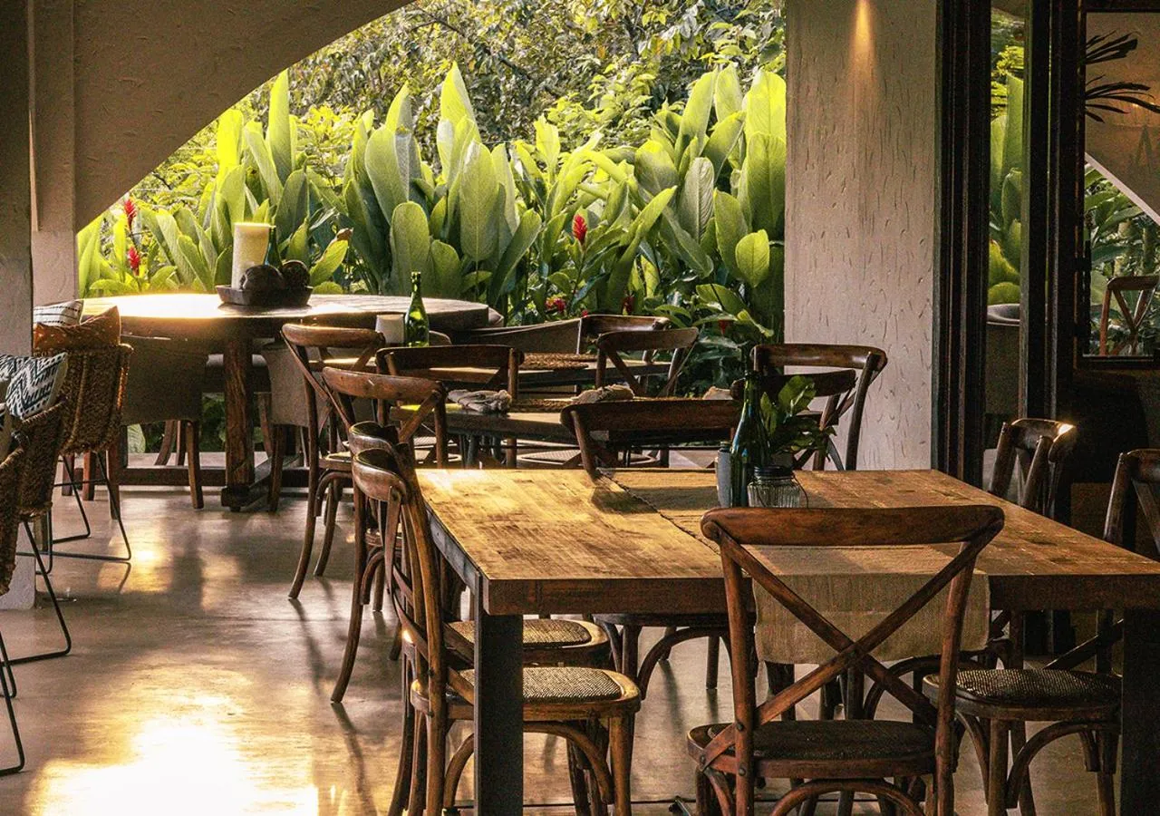 Restaurant/places to eat in Hotel Casa Candela