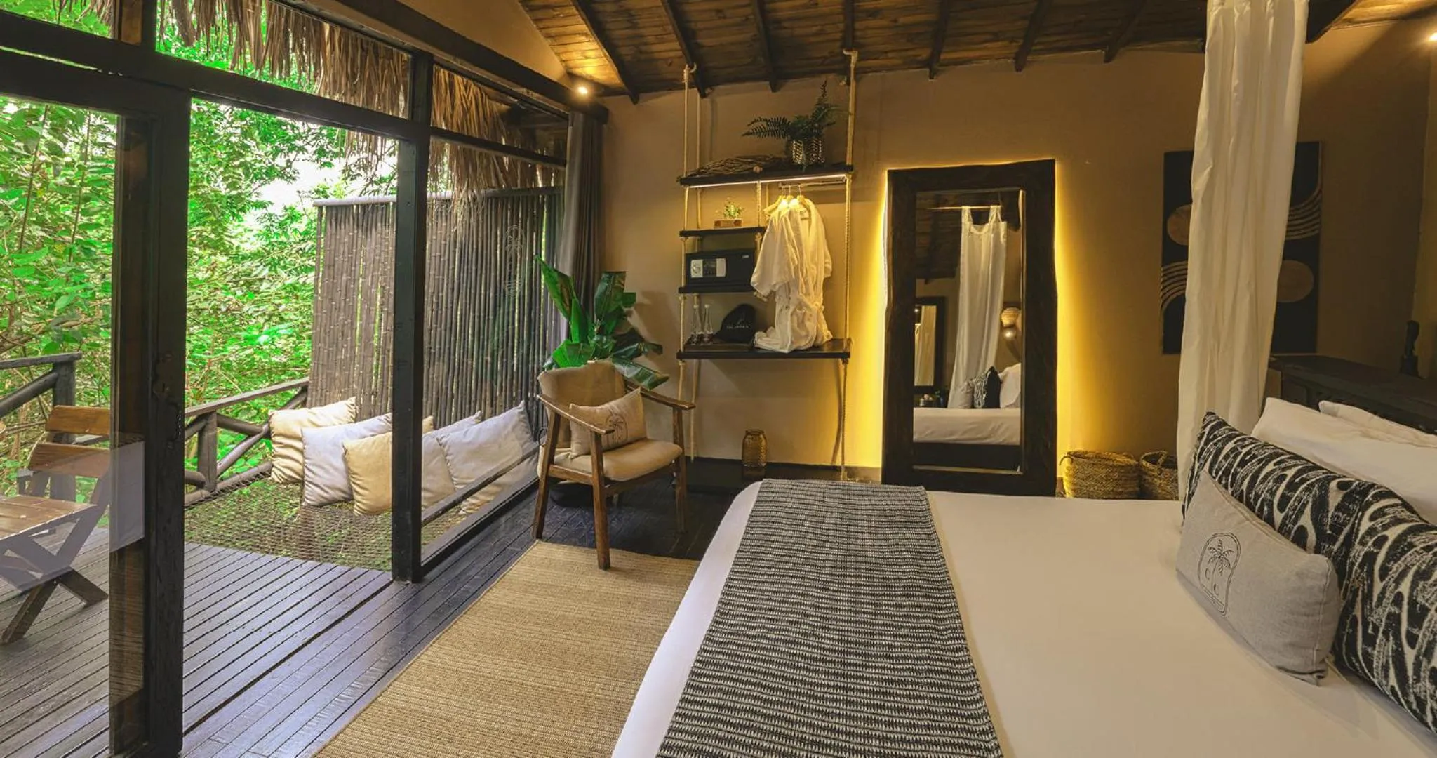 Photo of the whole room in Hotel Casa Candela