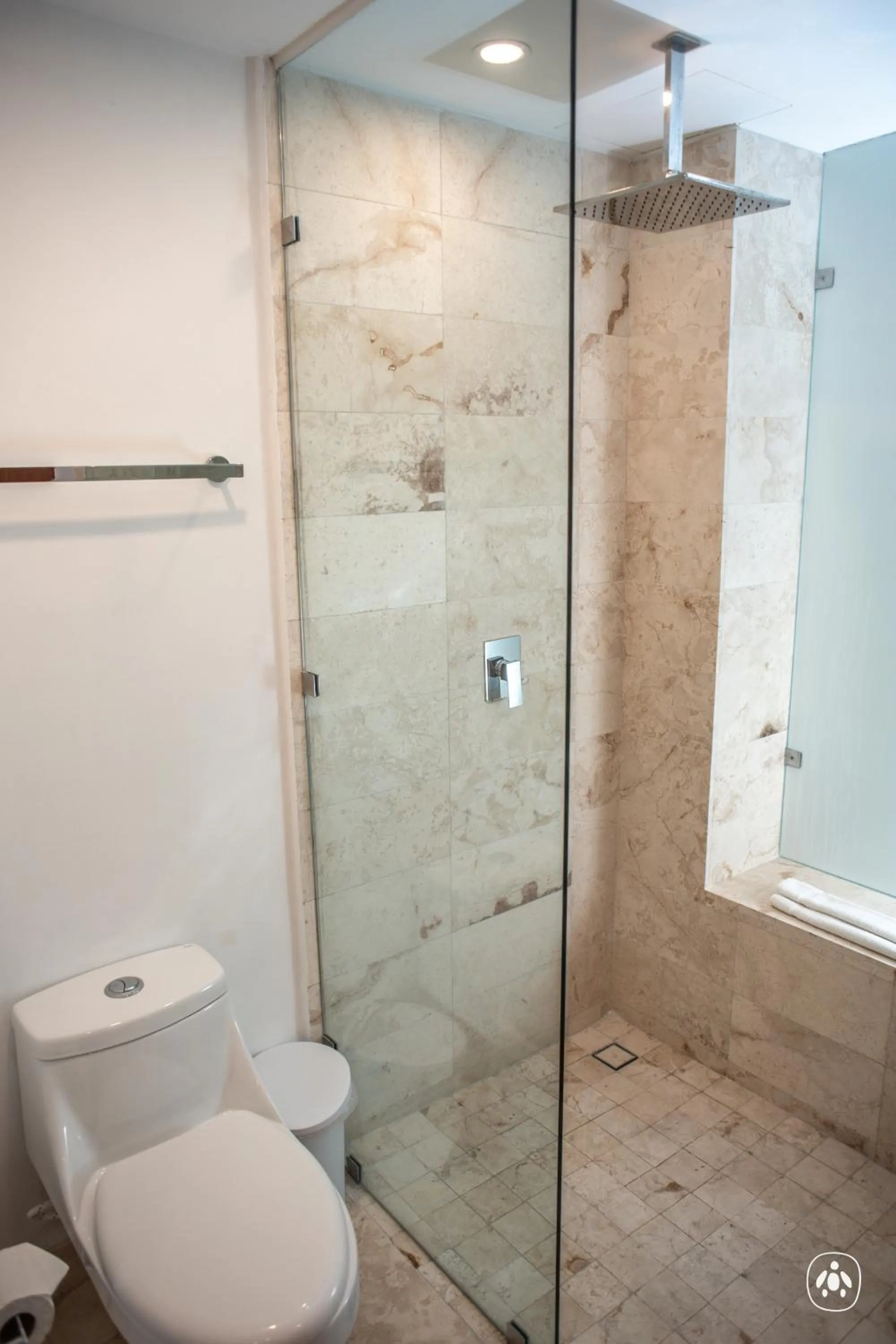 Bathroom in Anah La Quinta